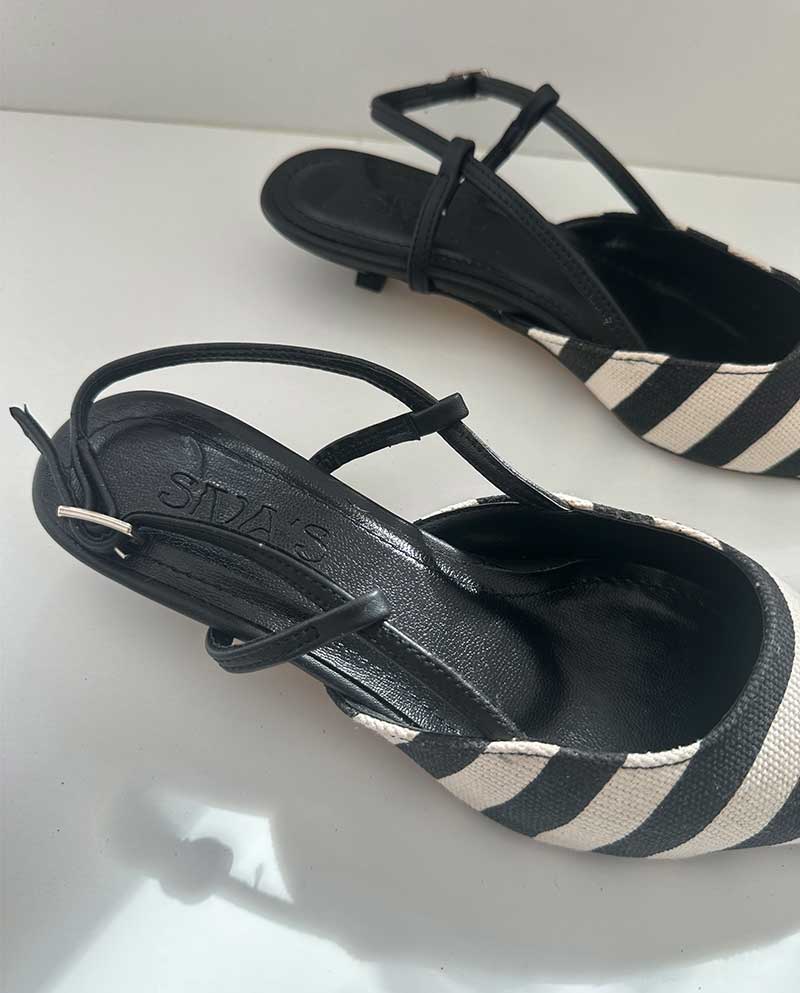 Ριγέ Mule με κοντό τακουνάκι