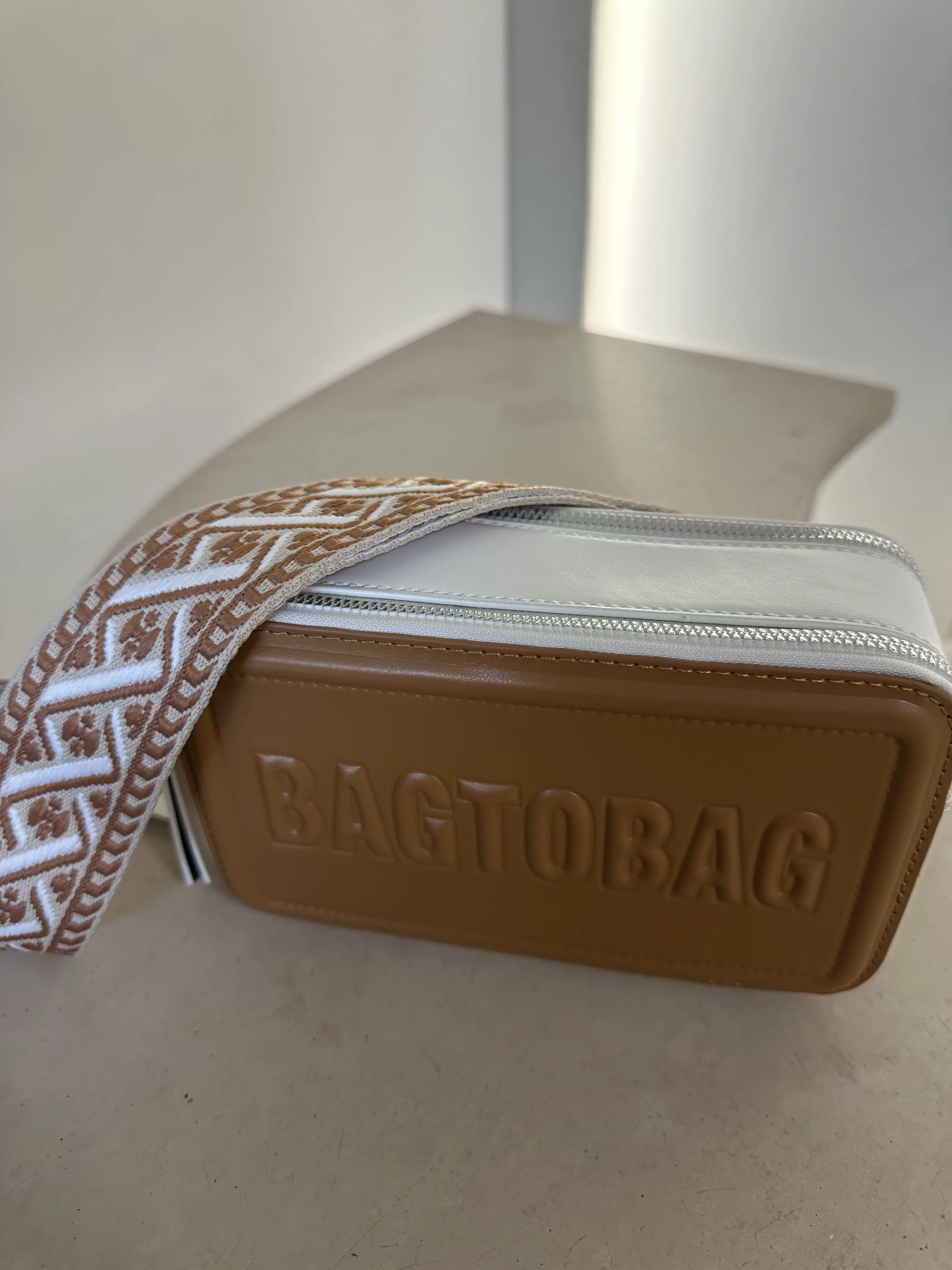 Χιαστί τετραγωνισμένη Τσάντα με ιμάντα