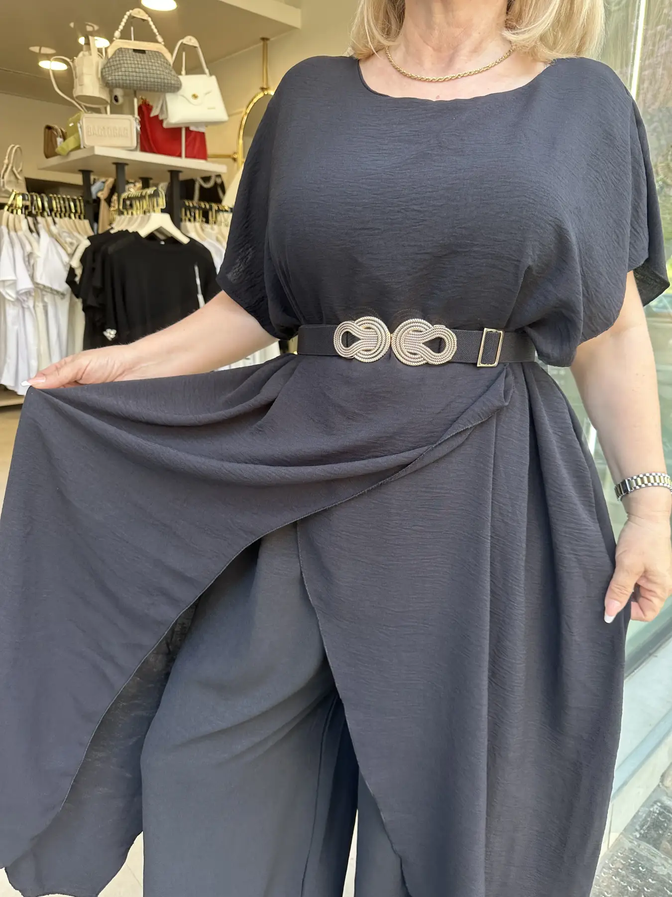 Μαύρο σέτ ασύμμετρο