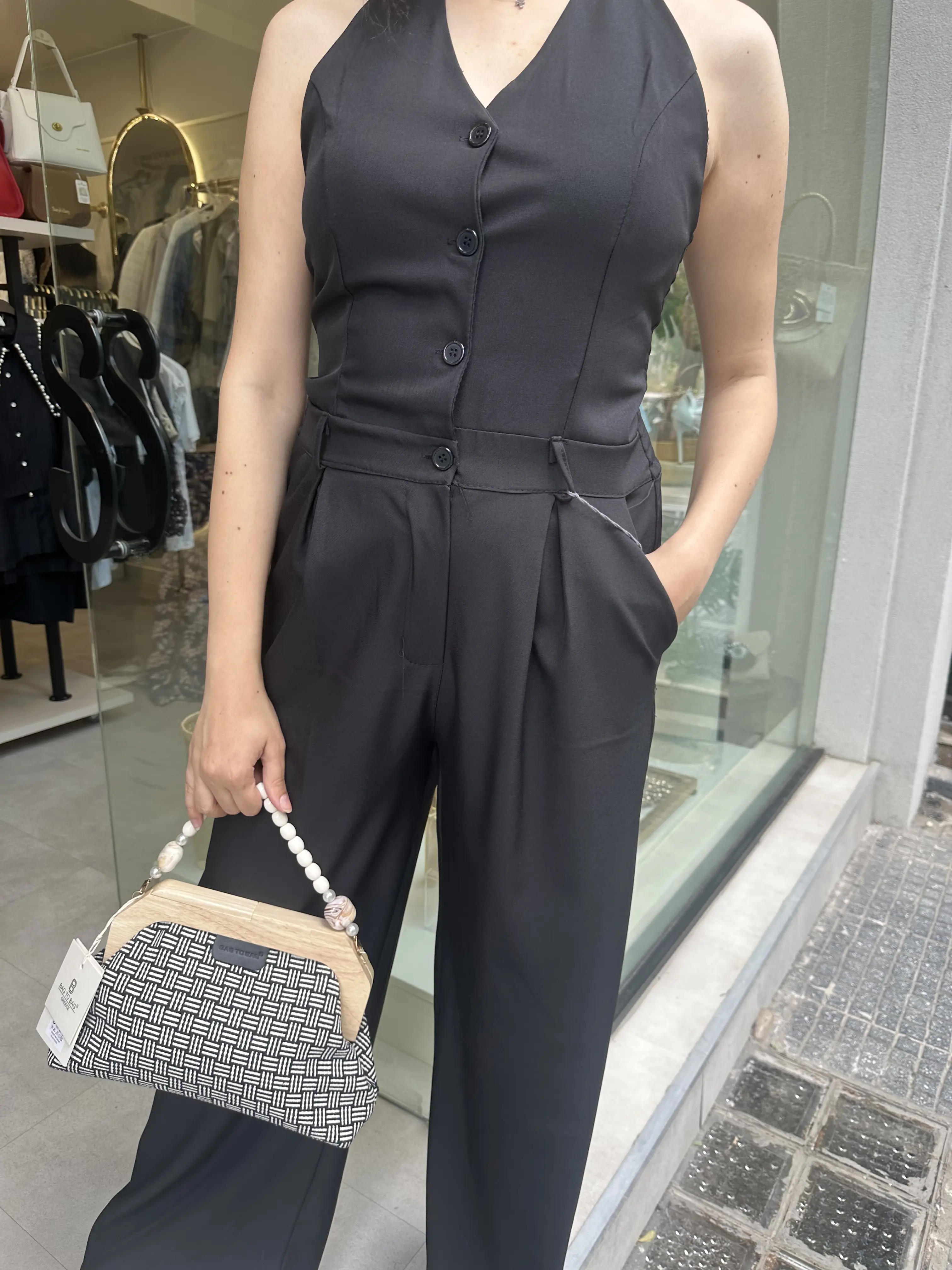 Ολόσωμη Φόρμα Μαύρη Με Δέσιμο Στον Λαιμό