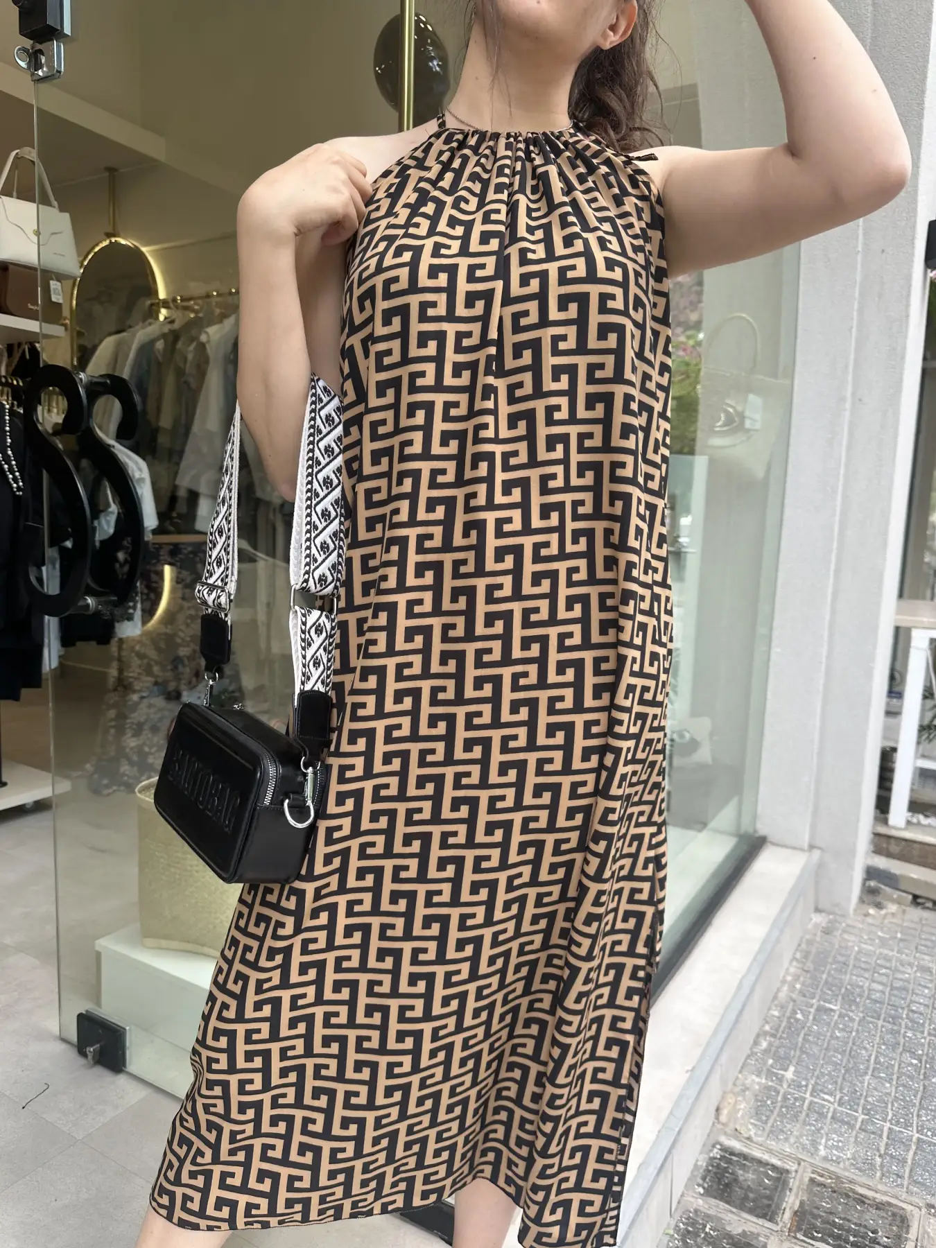 Φόρεμα με Γεωμετρικά Σχέδια