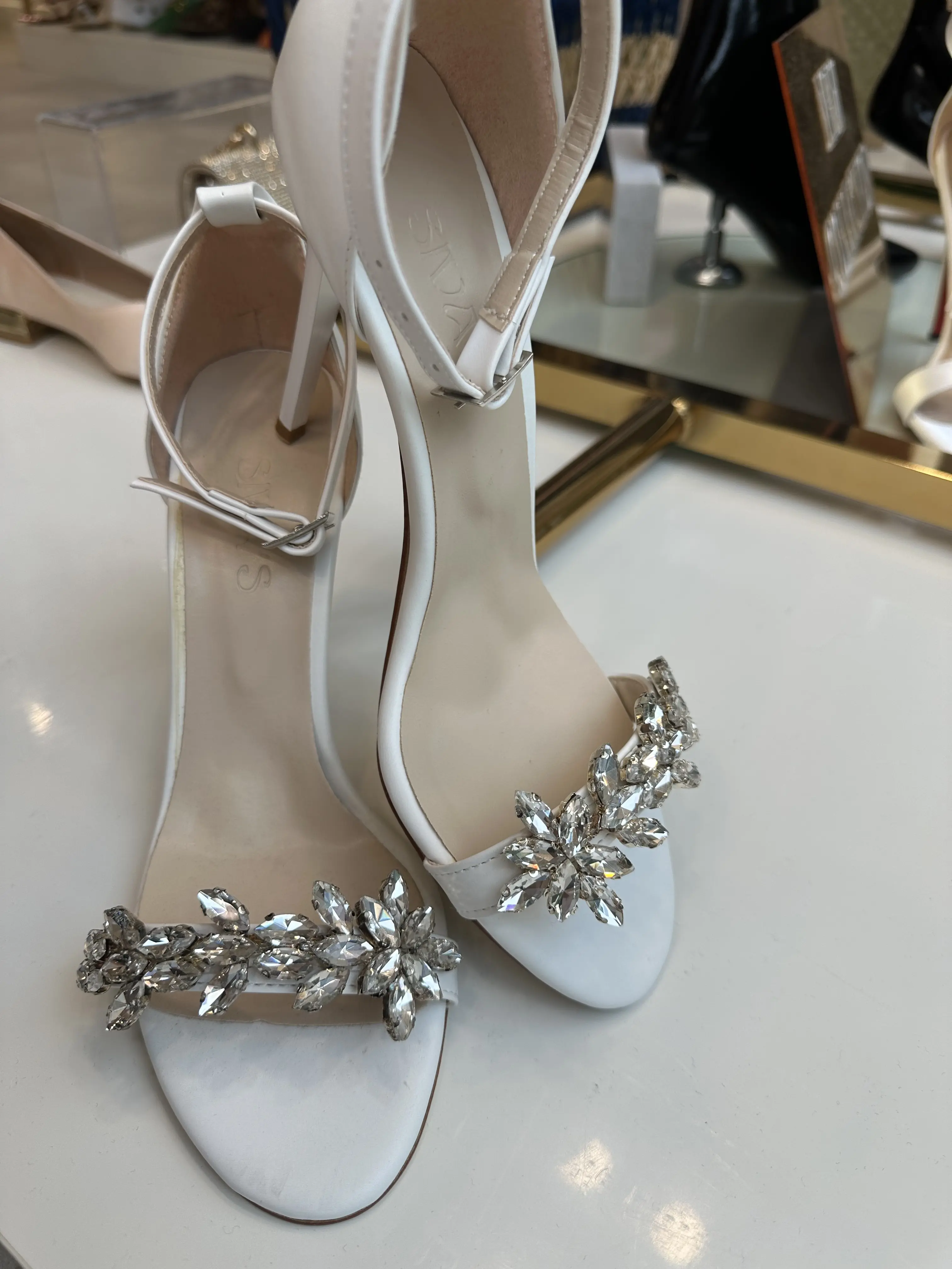 Λευκό Πέδιλο με Στρας