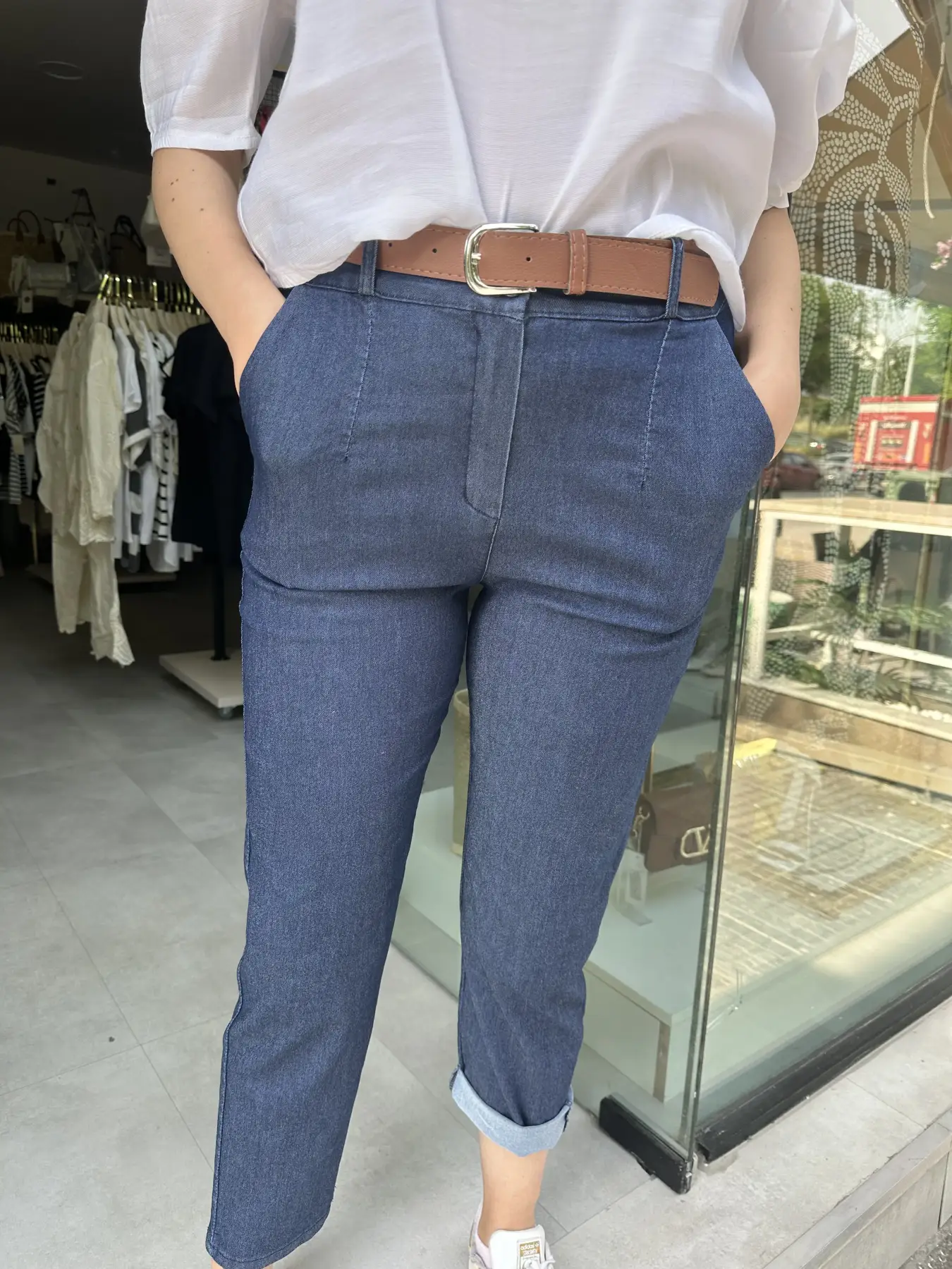 Τζιν Παντελόνι με Κάμελ Ζώνη