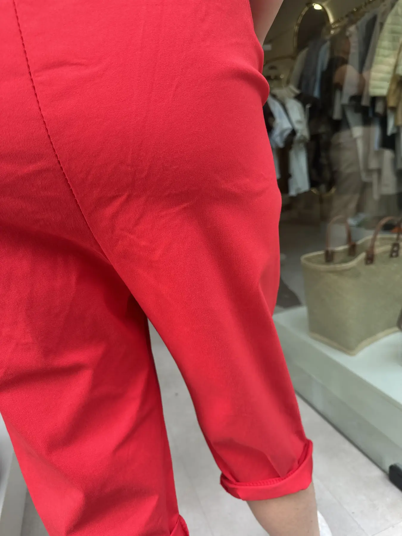 Βερμούδα Κόκκινη με ζώνη