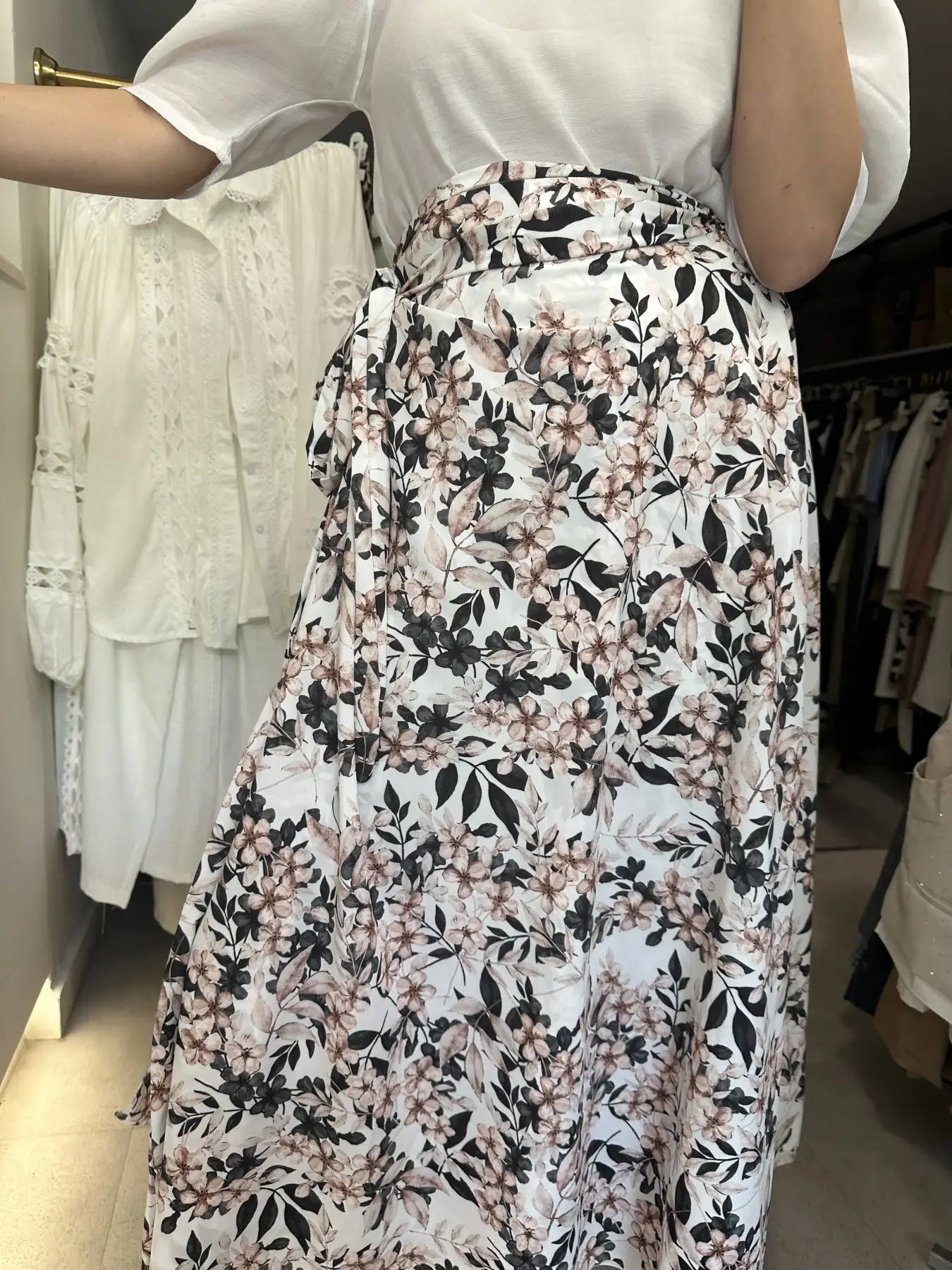 Φούστα φλοράλ