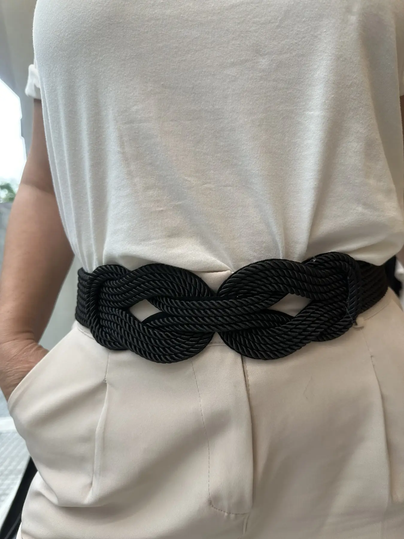 ΄Μάυρη ζώνη με κορδόνια πλεχτή