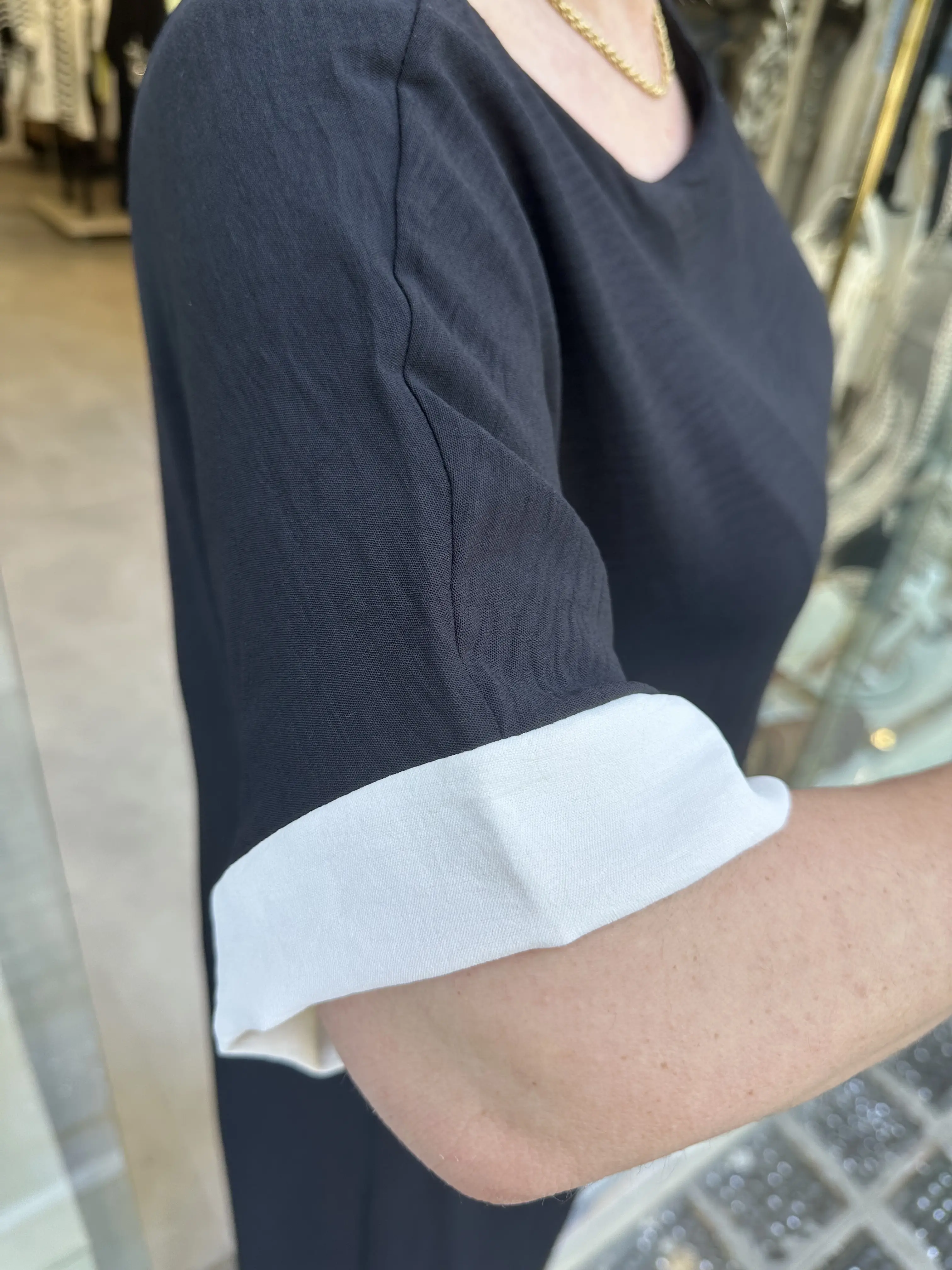 Σέτ μαύρο με άσπρη λεπτομέρεια