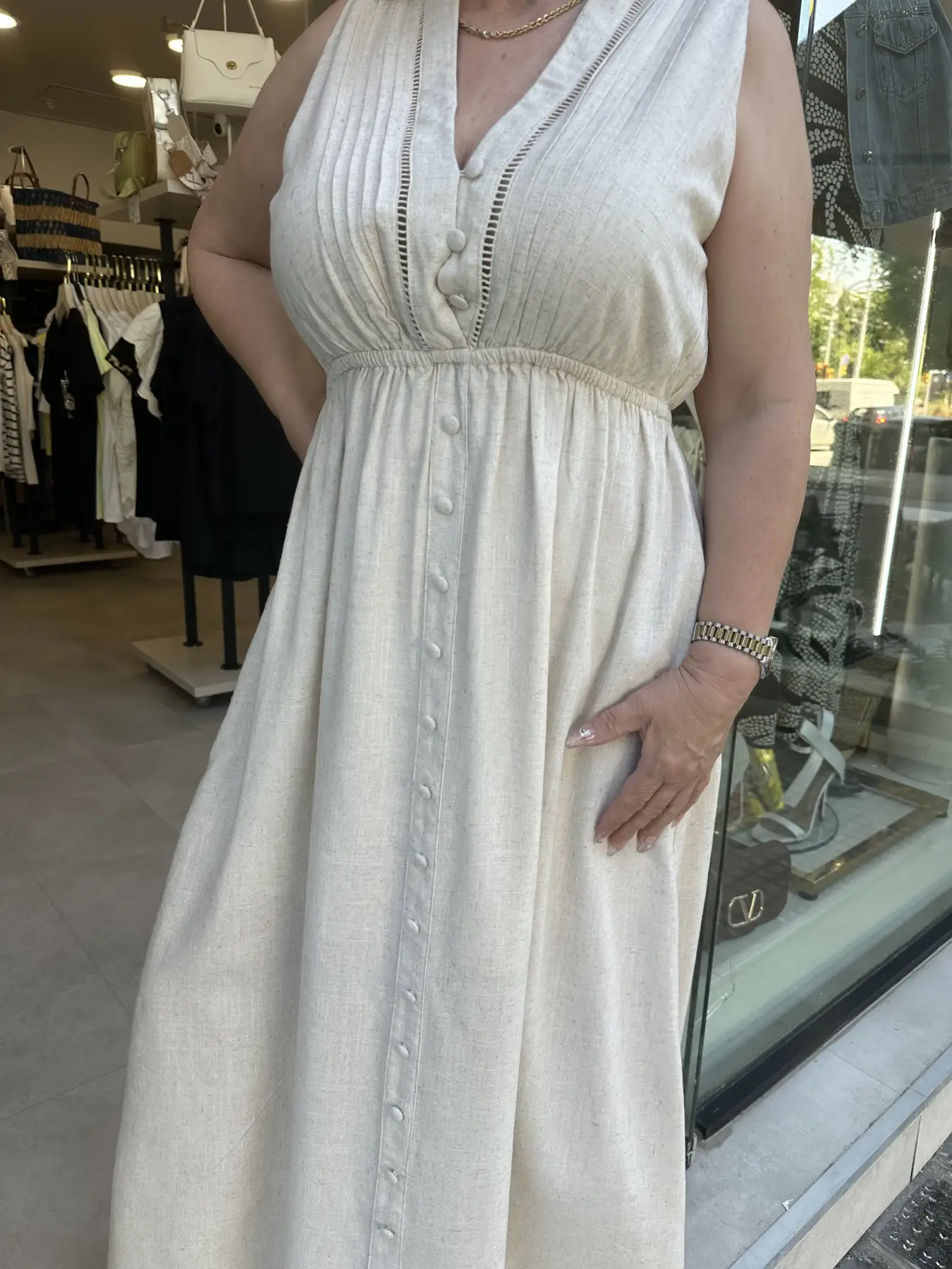 Φόρεμα μπέζ με κουμπιά