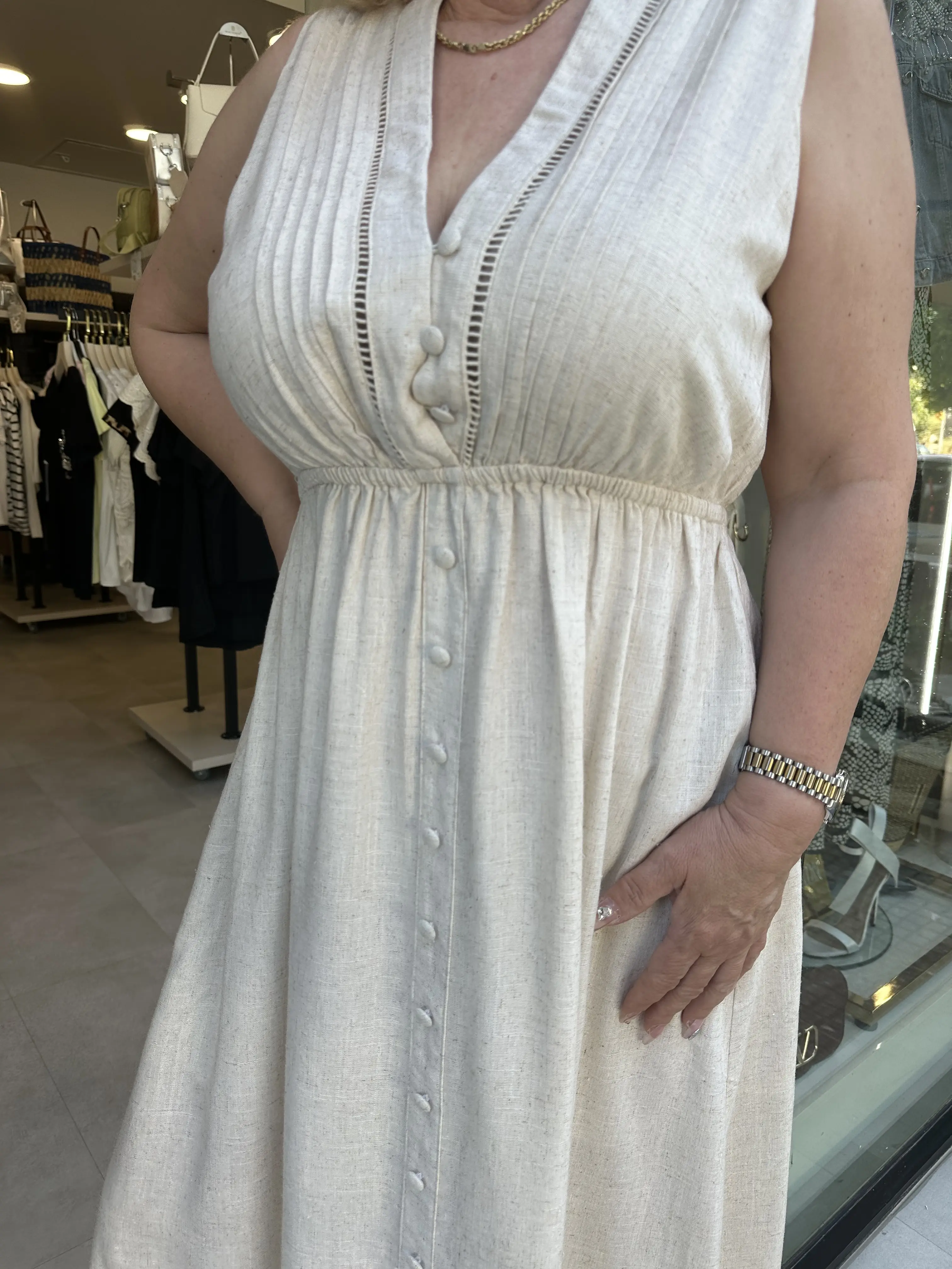 Φόρεμα μπέζ με κουμπιά