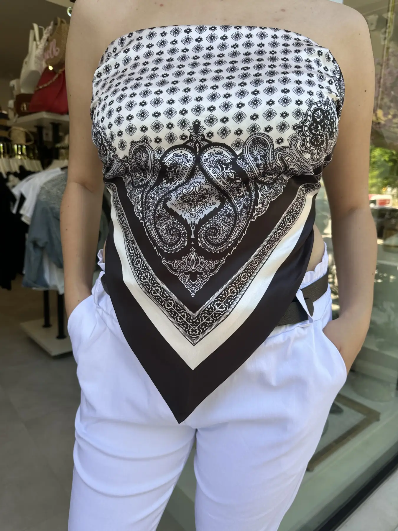 Στράπλες τοπ μπλουζάκι