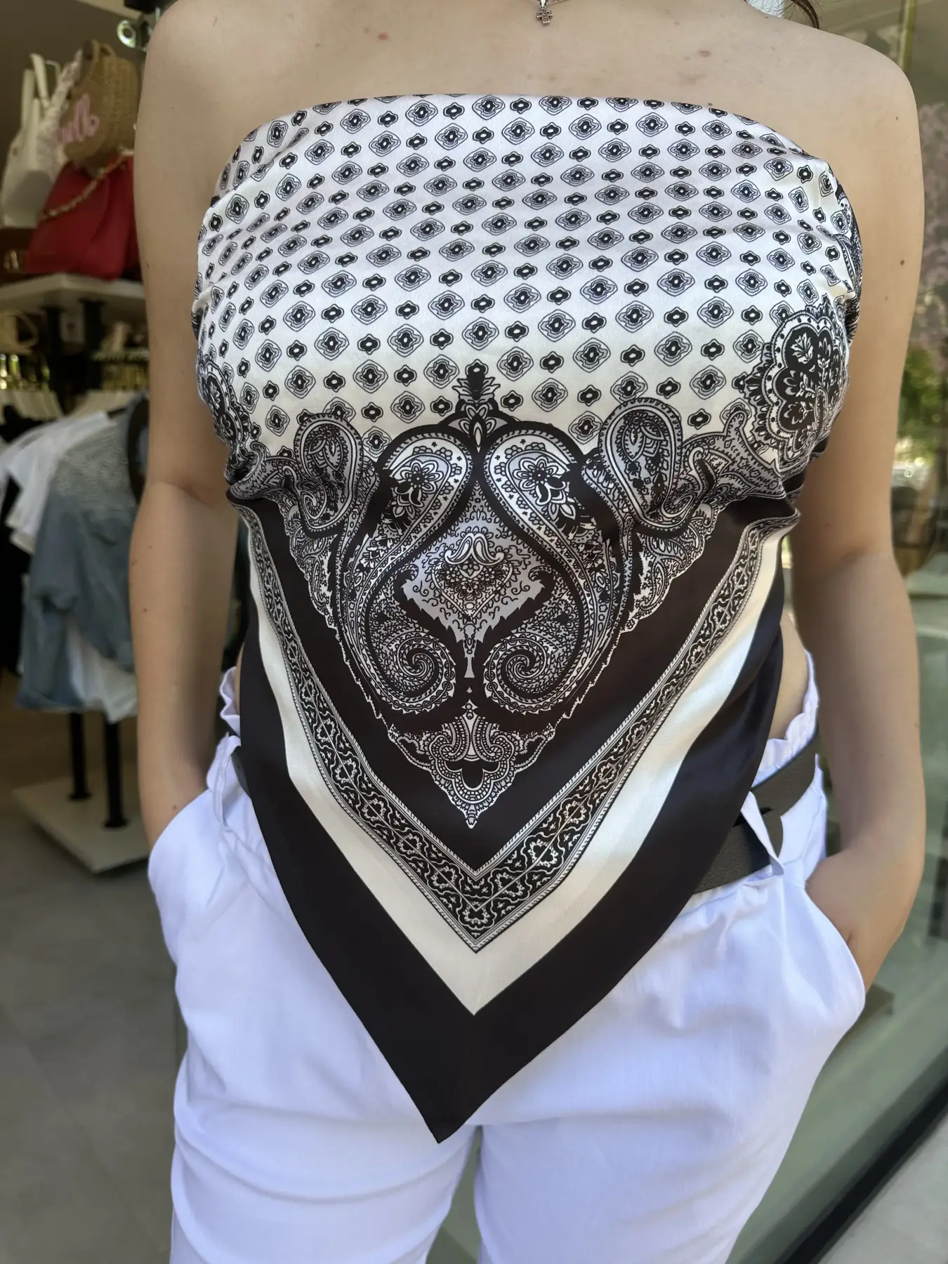 Στράπλες τοπ μπλουζάκι