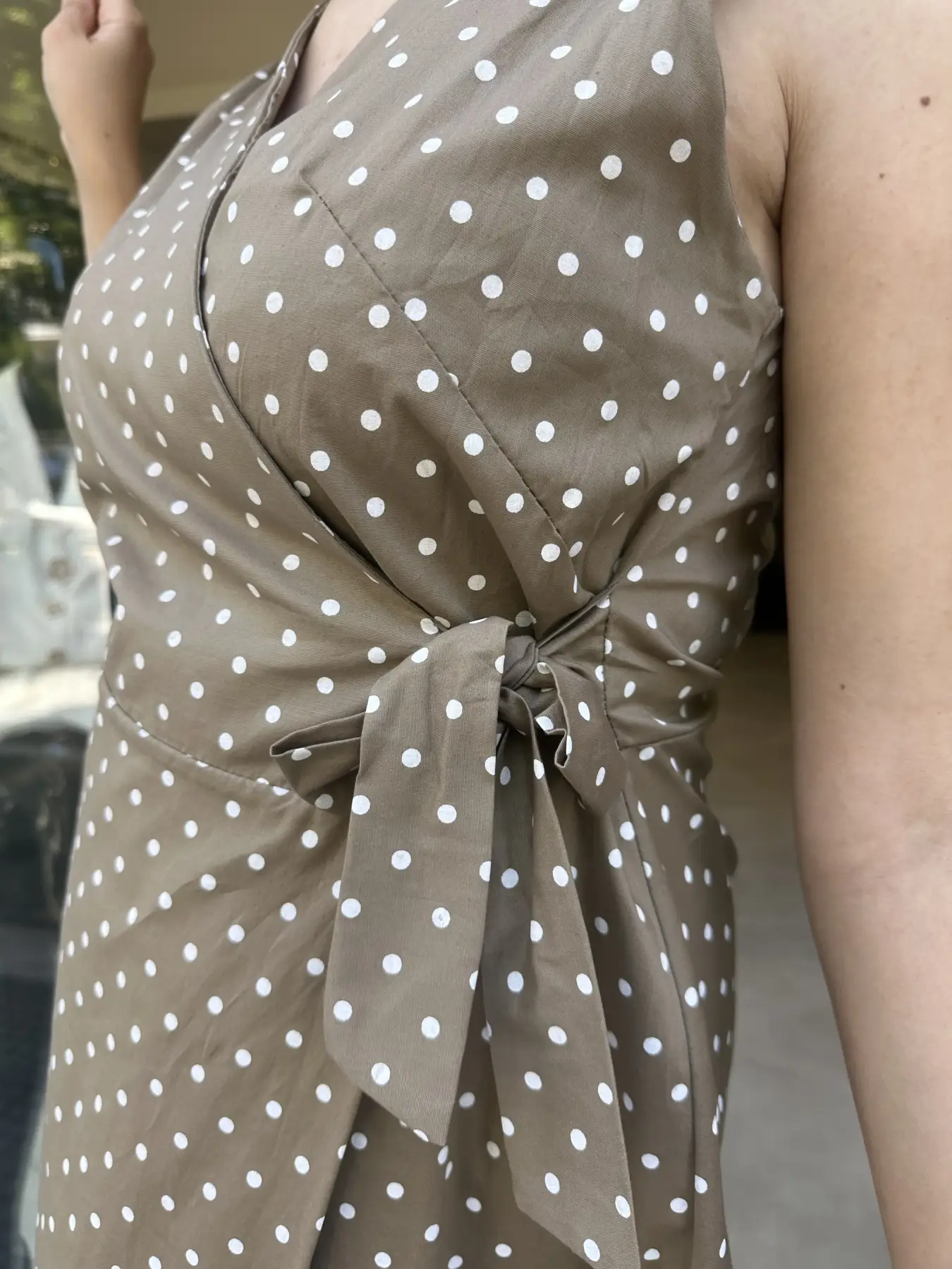 Μπεζ Πουά Φόρεμα