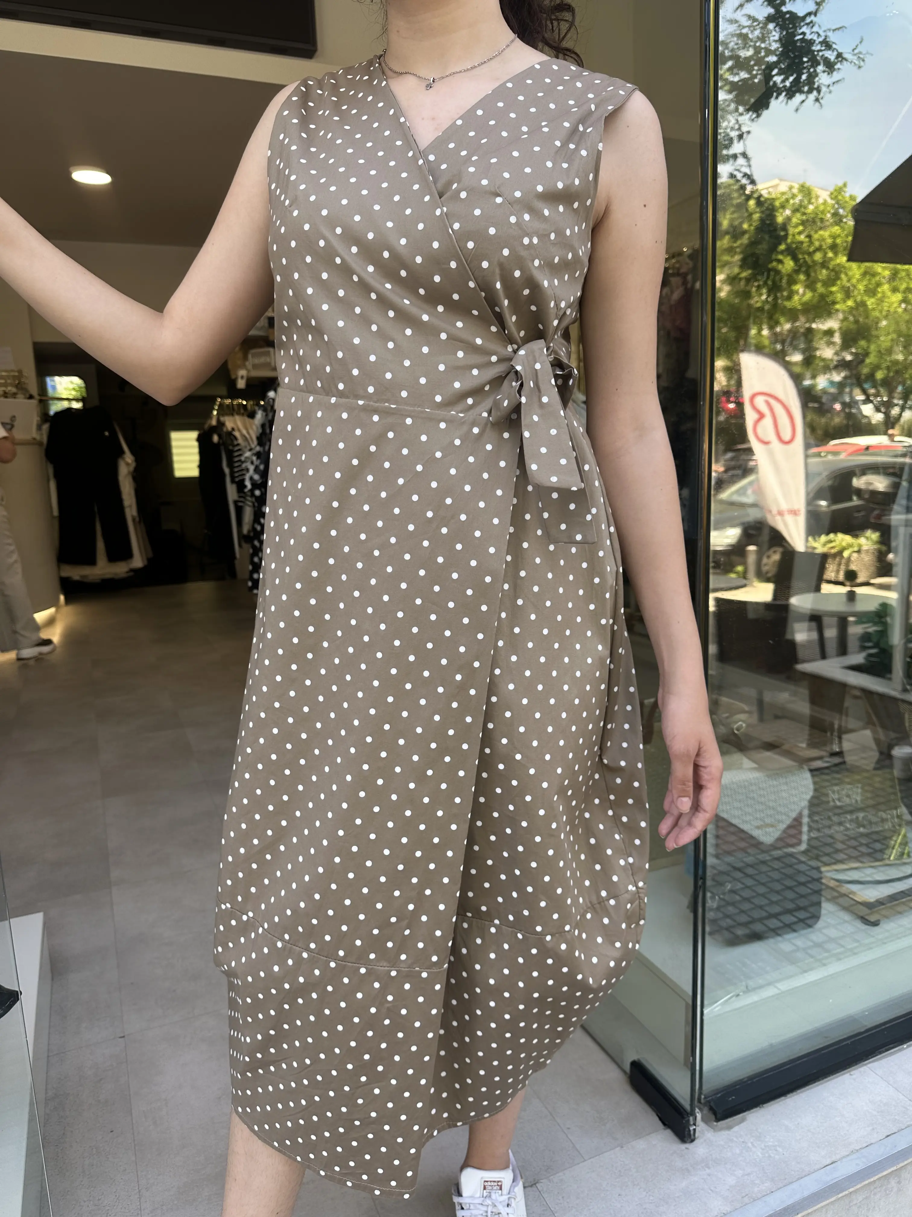 Μπεζ Πουά Φόρεμα