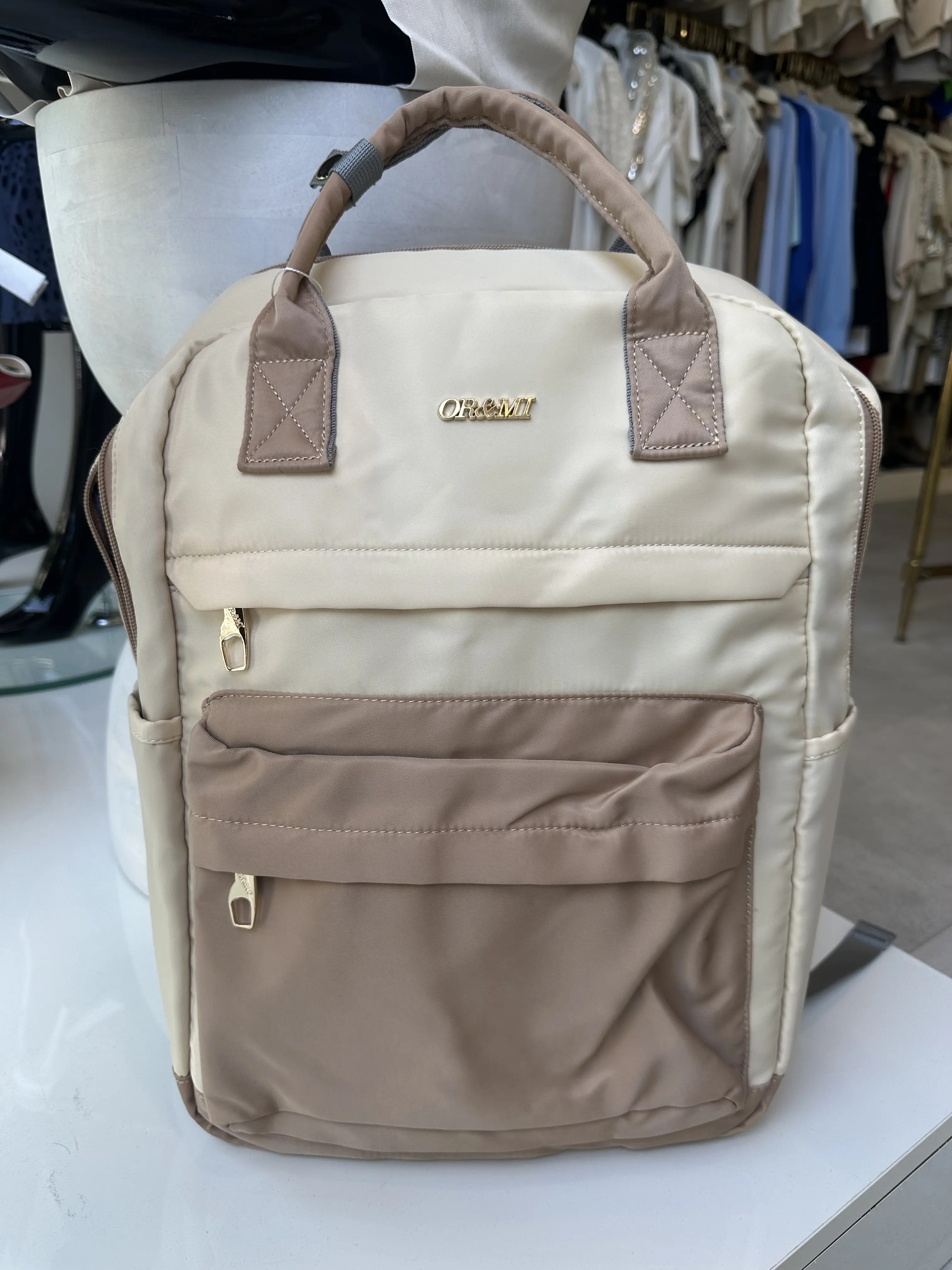 Μεγάλη Μπεζ Τσάντα Πλάτης