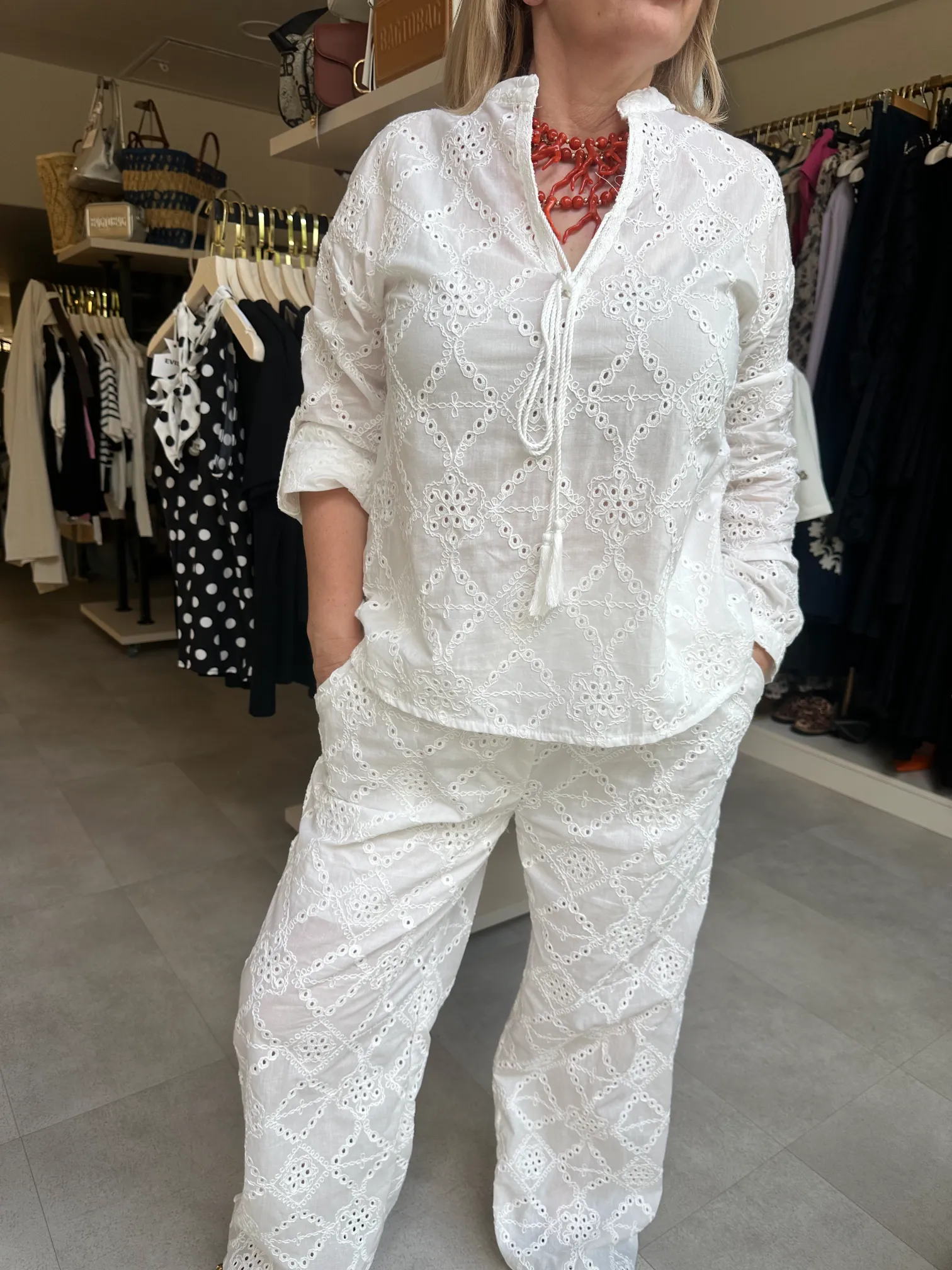 Λευκό Κιπούρ Σετ με Πουκαμίσα και Παντελόνα