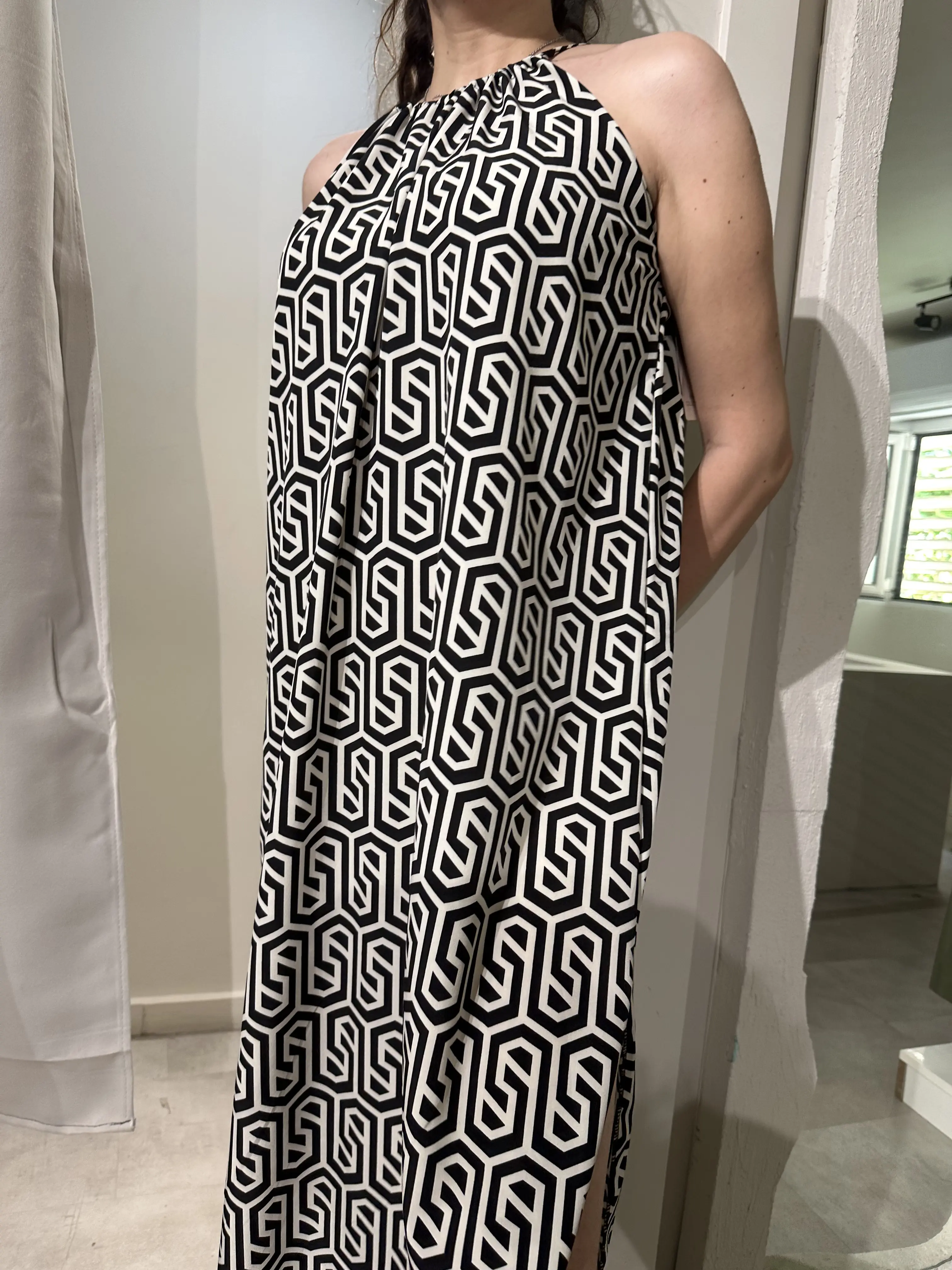 Φόρεμα ασπρόμαυρο