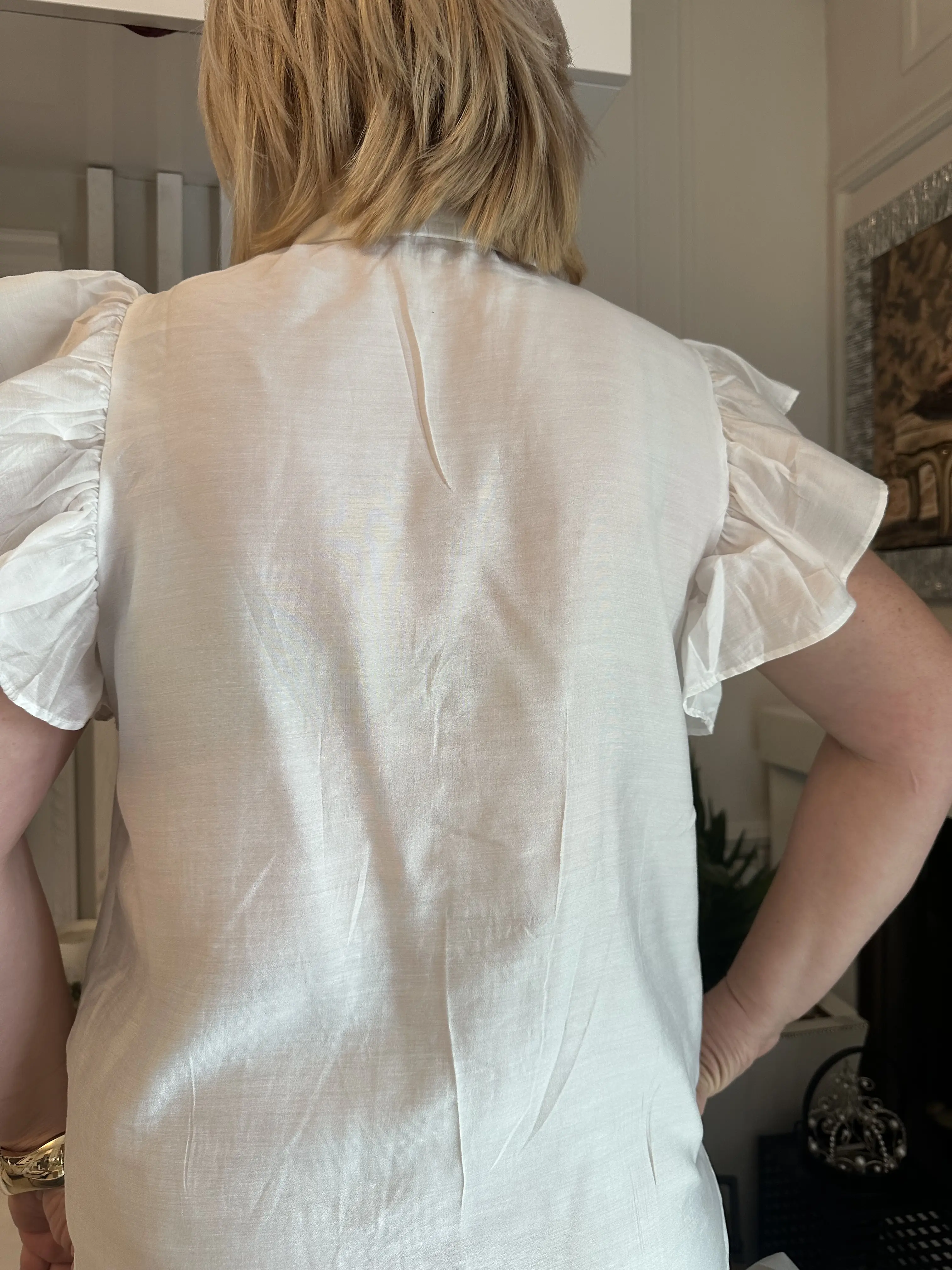 Πουκάμισο λευκό με στράς και φρού-φρού μανίκι