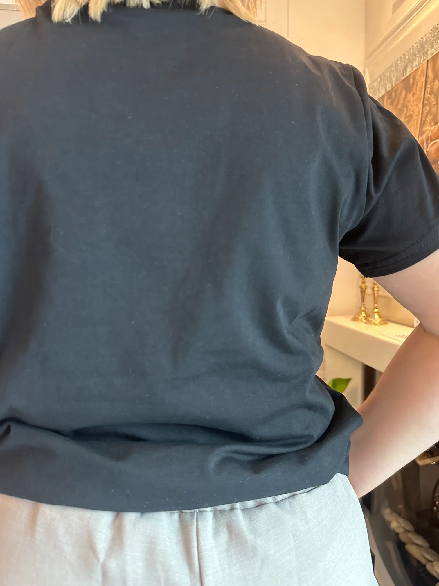 μαύρο t-shirt με λεπτομέρεια αρκουδάκι