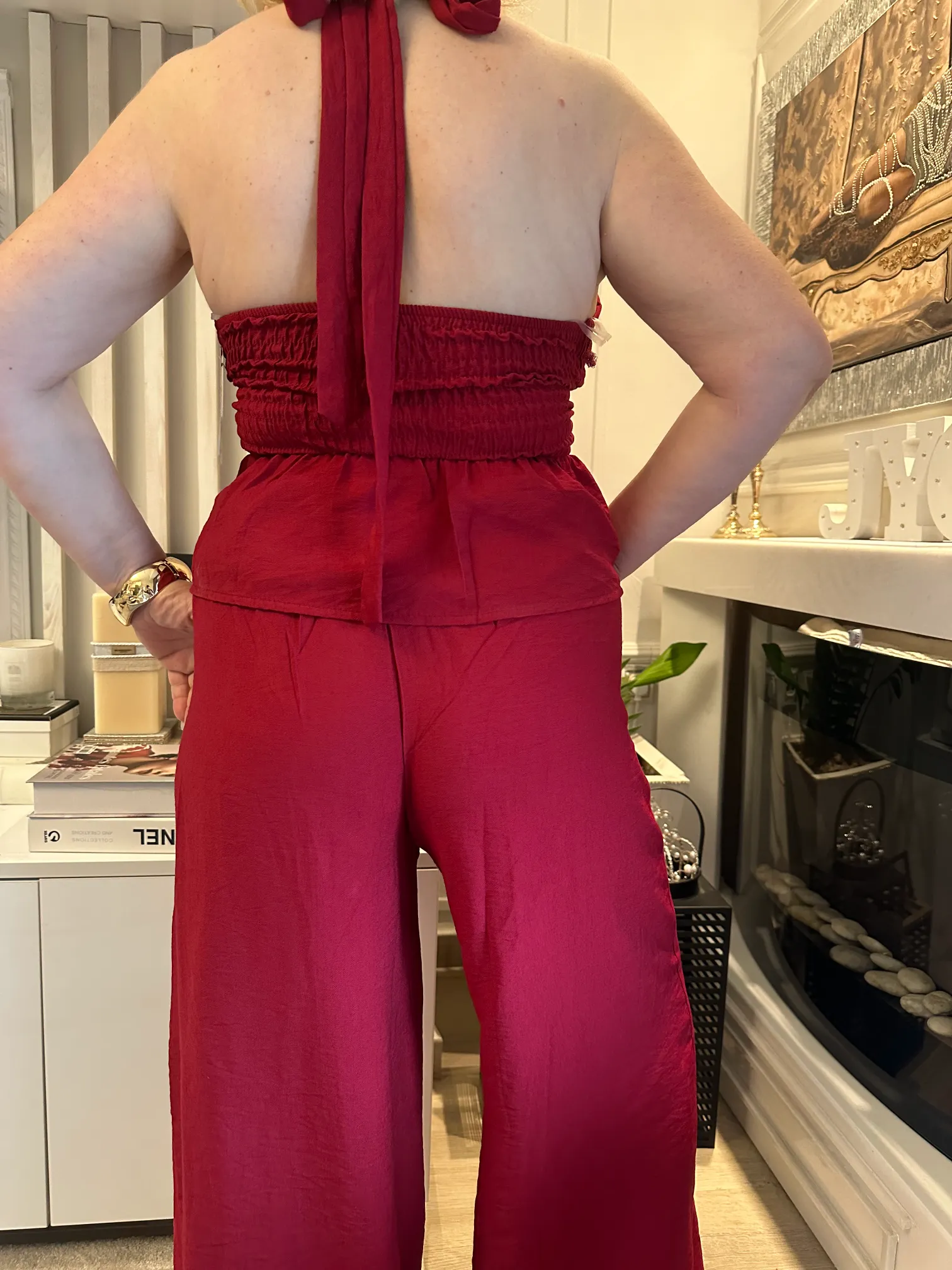 cherry σετ κρουαζέ με χρυσή λεπτομέρεια