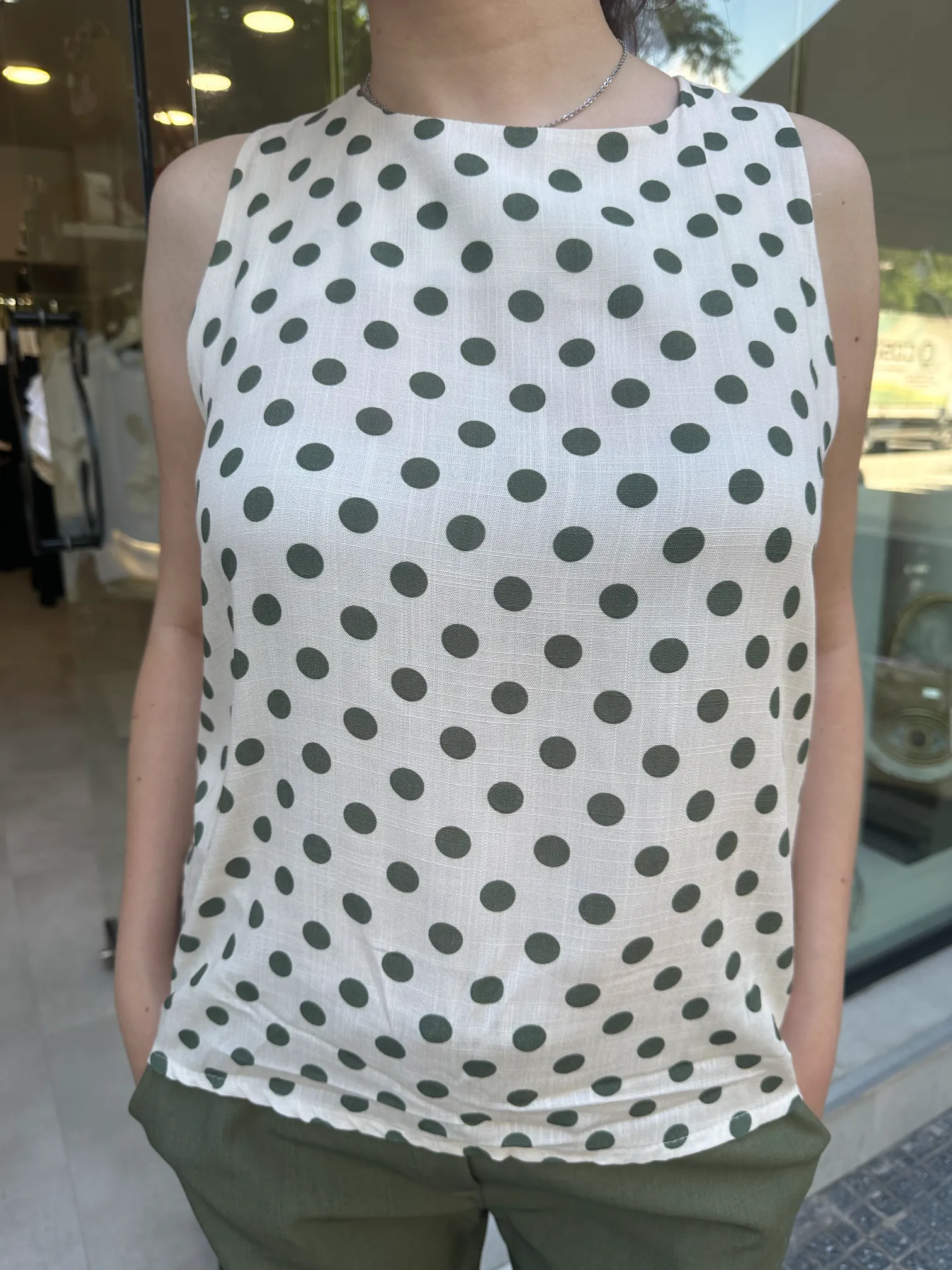 Μπλούζα Μπεζ με Πράσινα Πουά