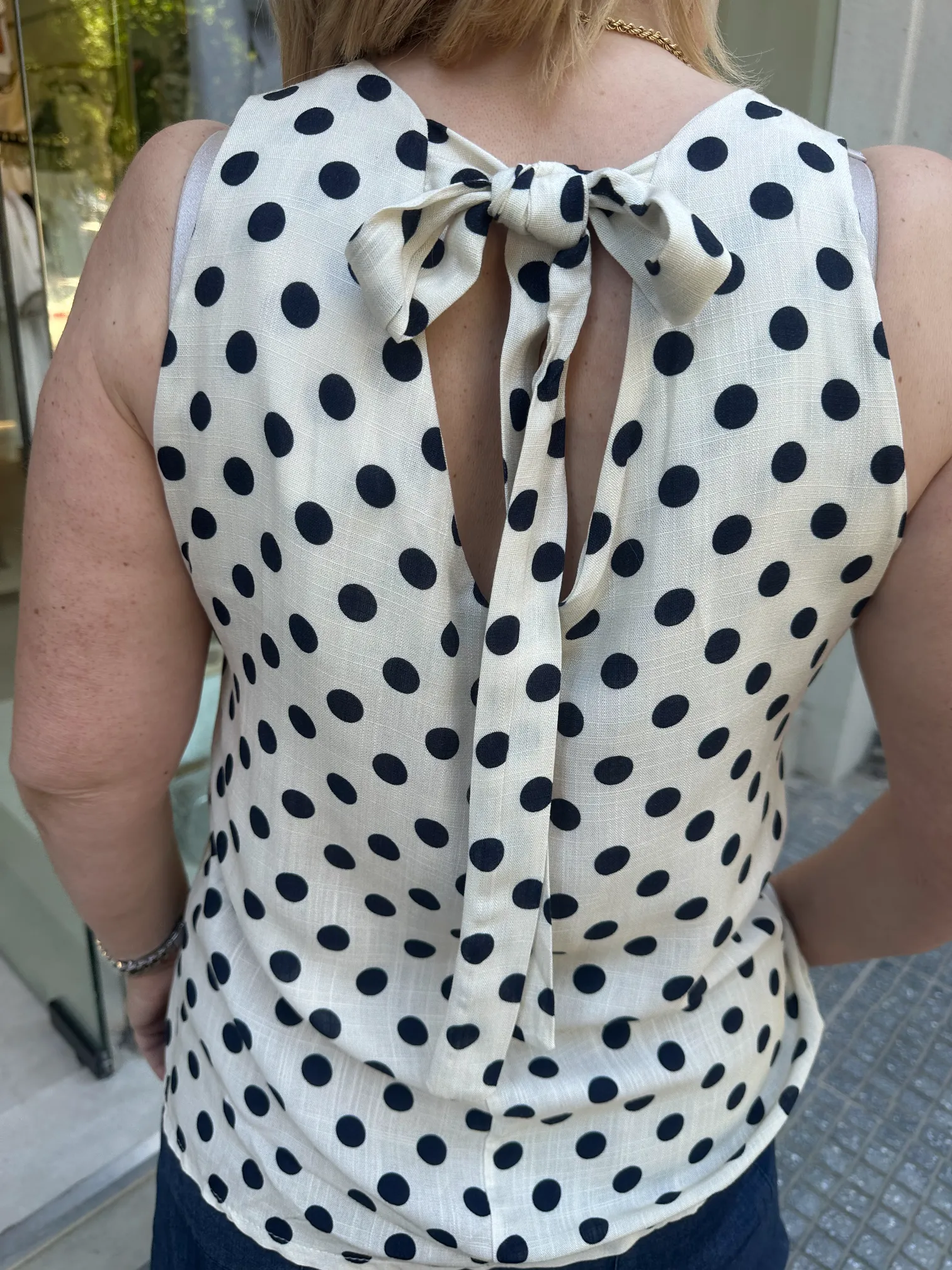 Μπλούζα Μπεζ με Μαύρο Πουά