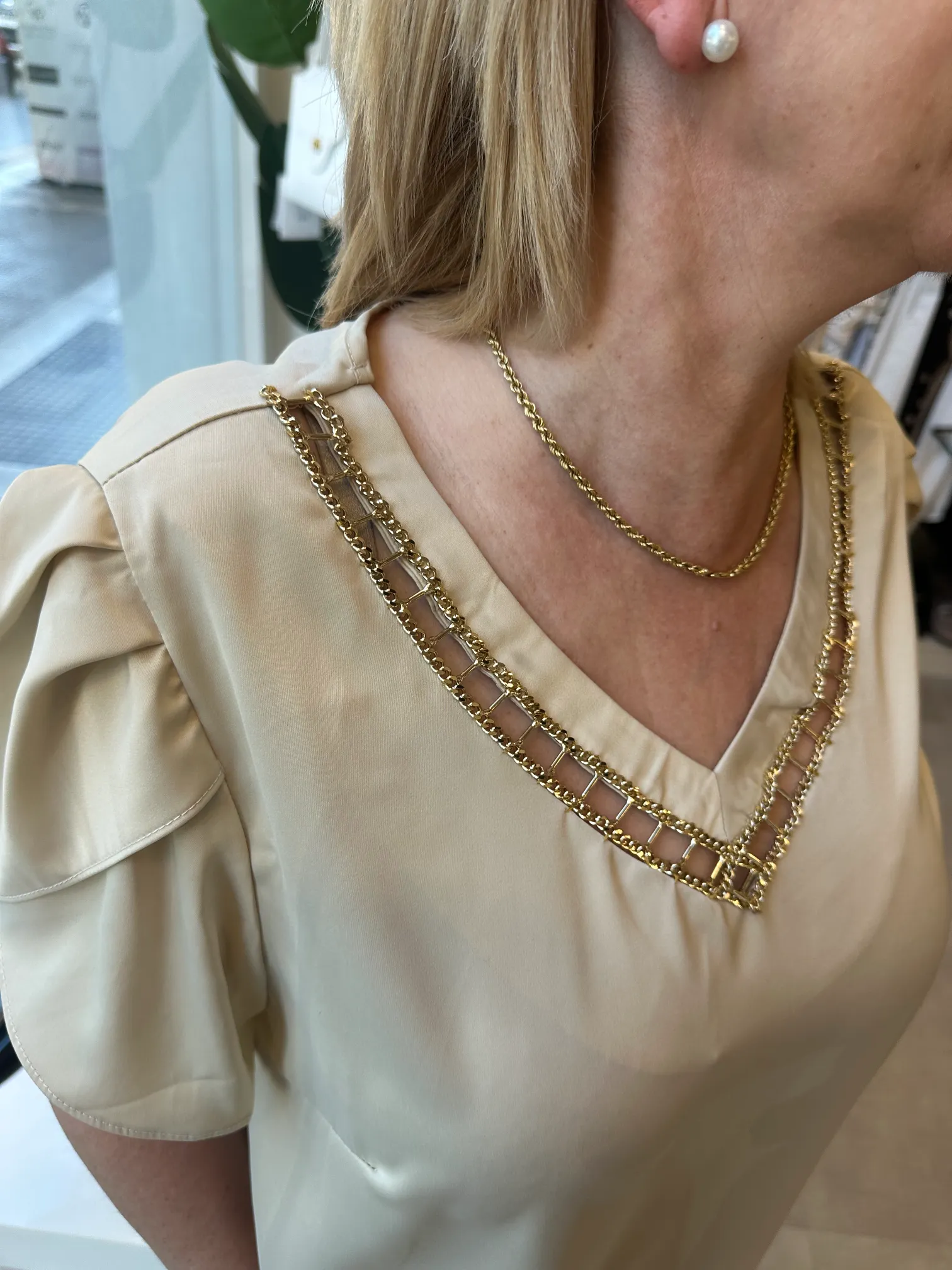 Midi Φόρεμα Μπεζ Με Χρυσά Διακοσμητικά