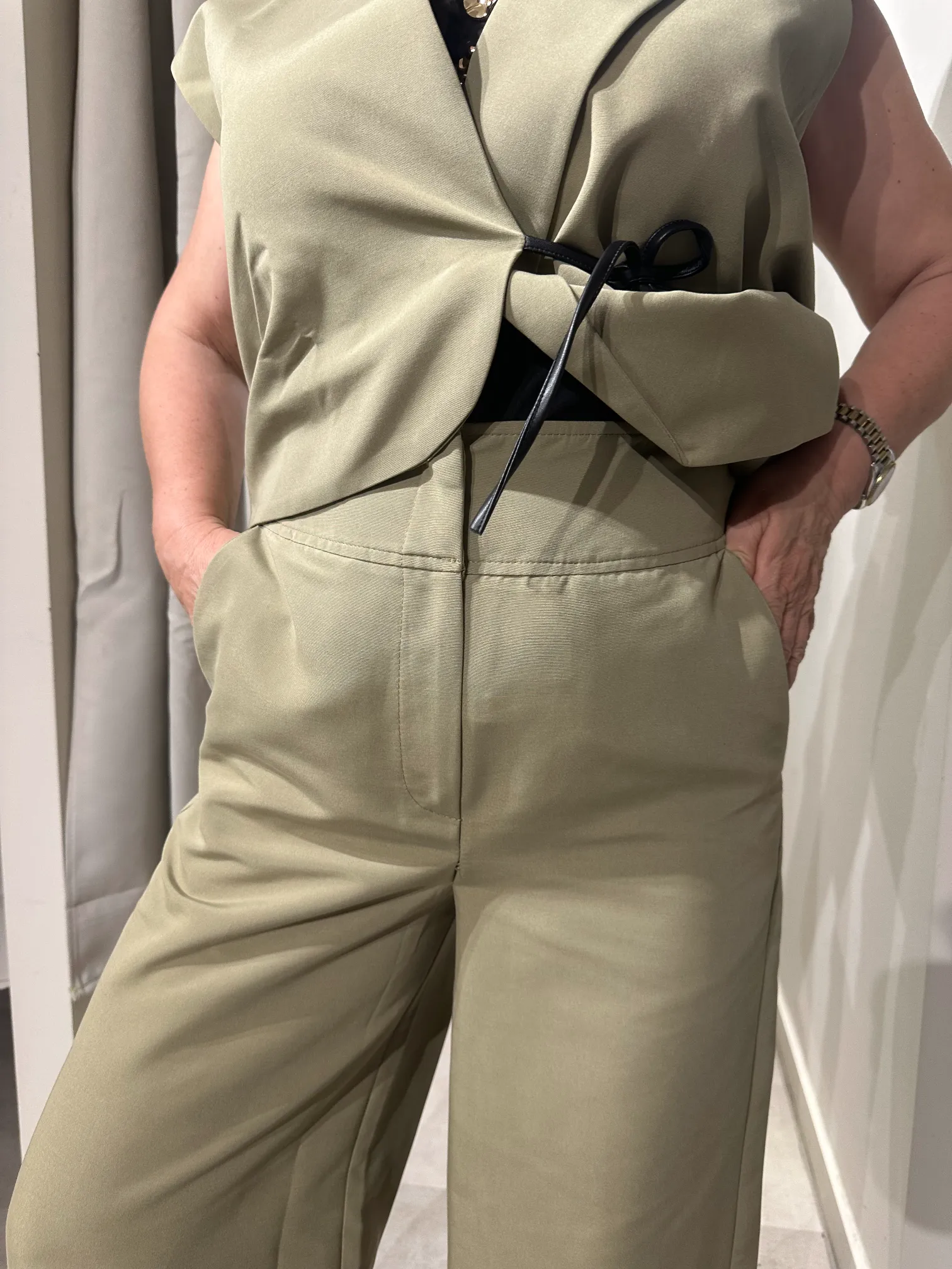 Λαδί Σετ Γιλέκο και Παντελόνι