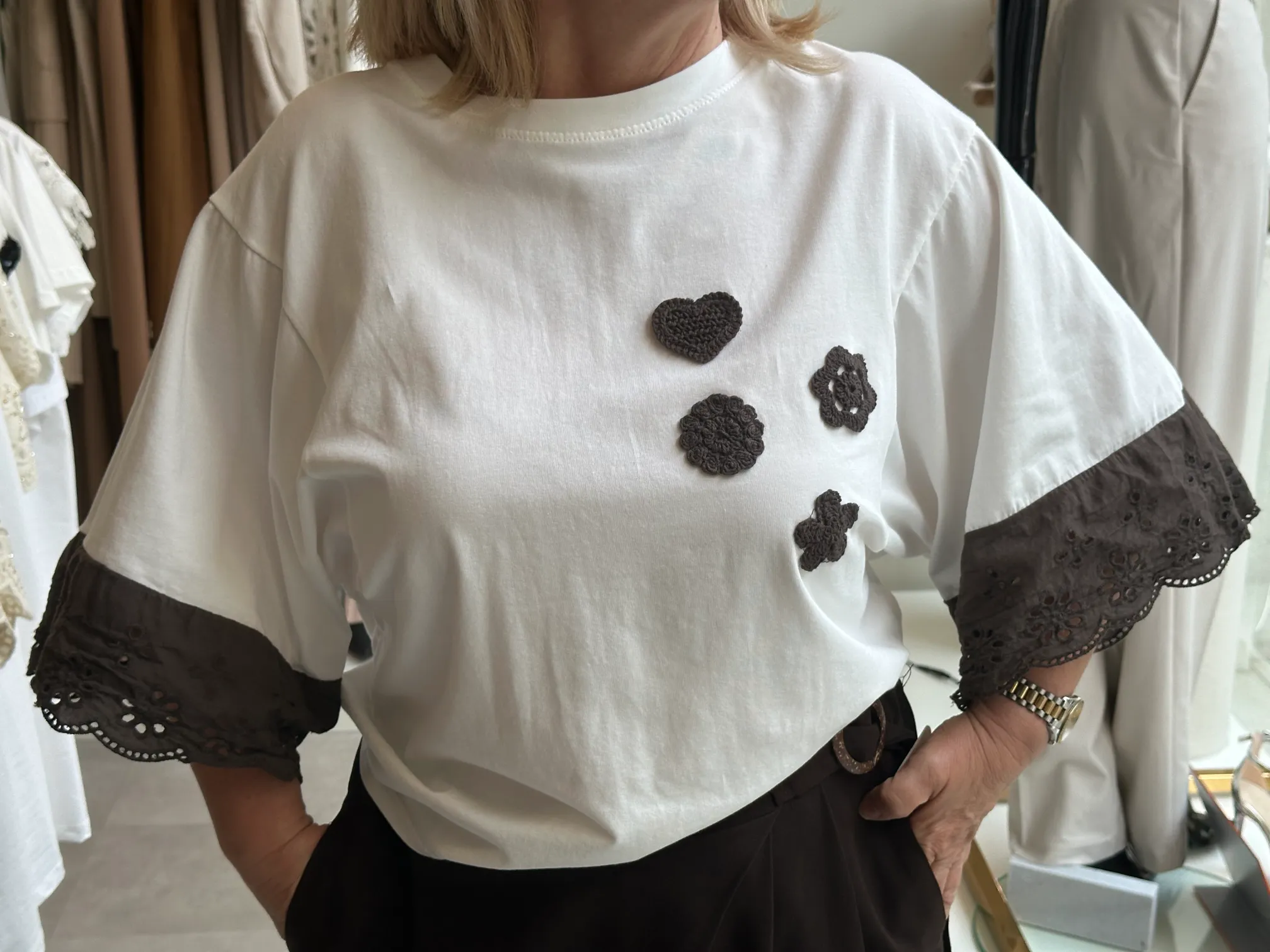 Μπλούζα με λουλουδάκια