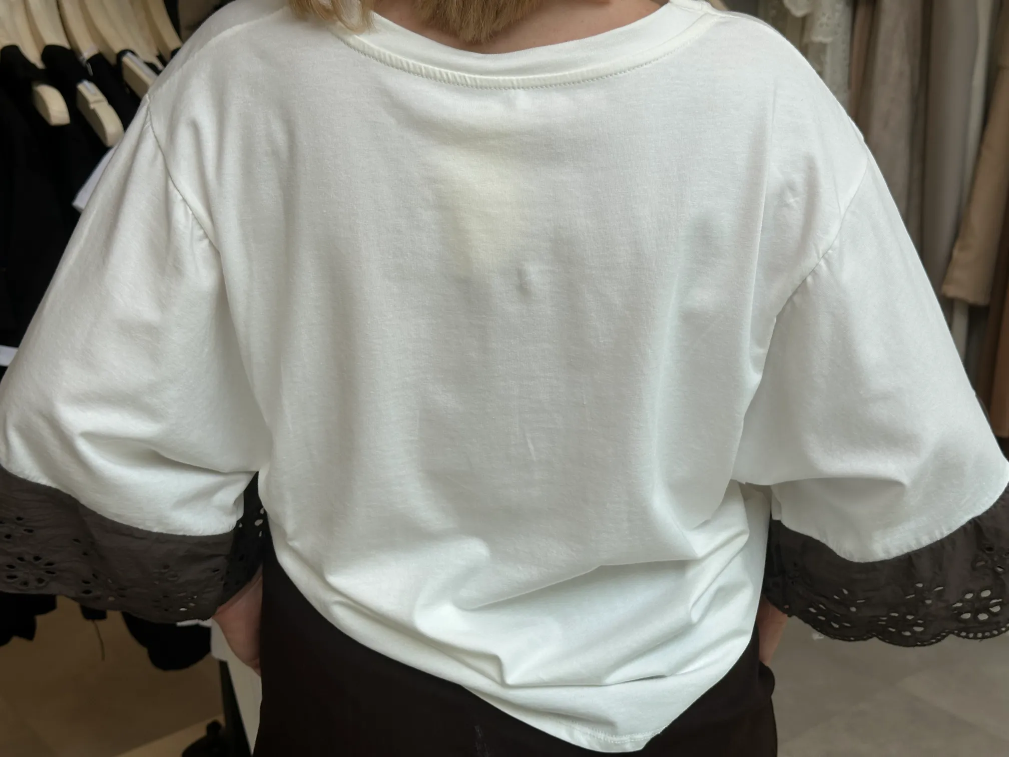 Μπλούζα με λουλουδάκια