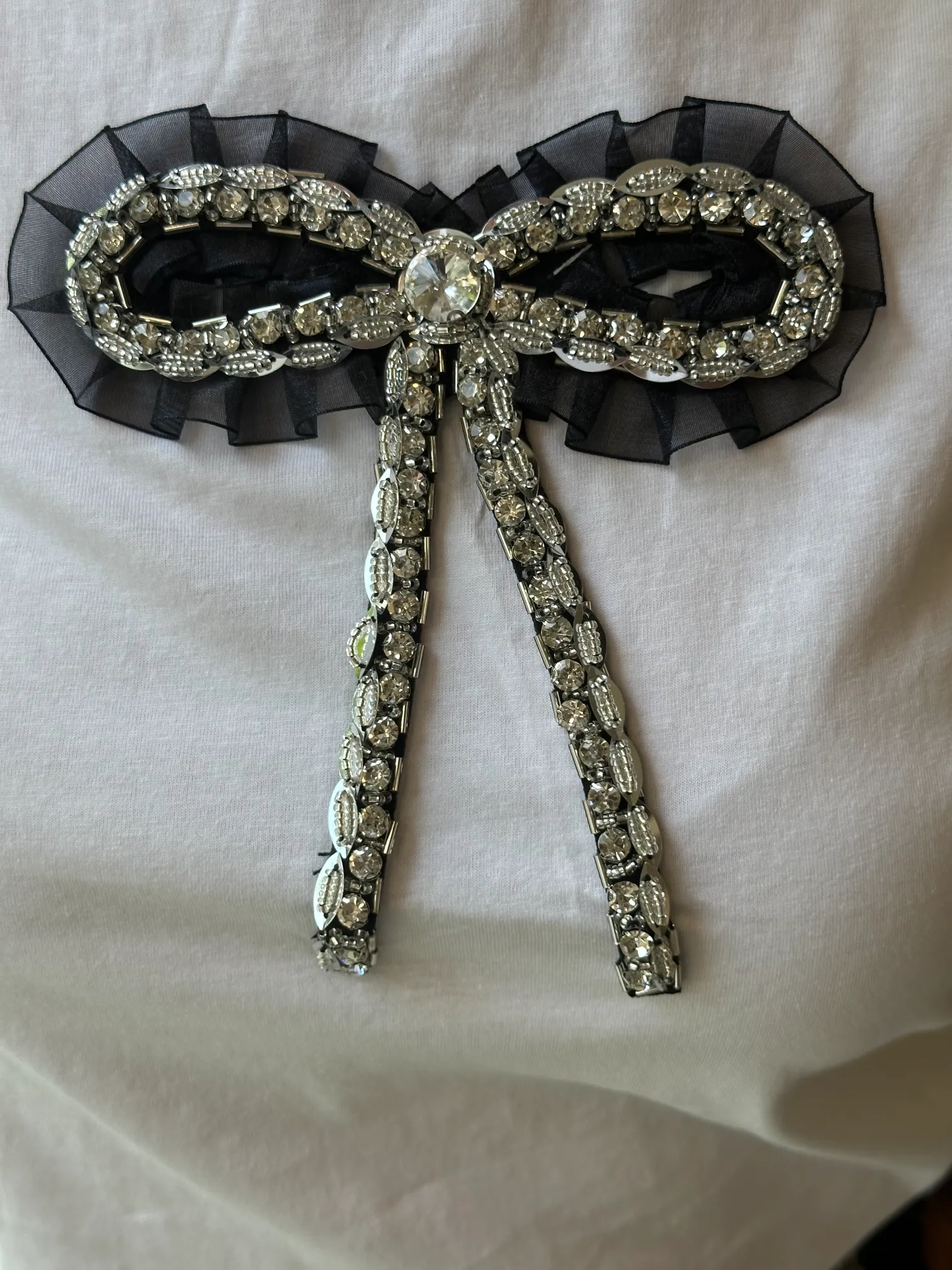 Μπλούζα με φιογκάκι