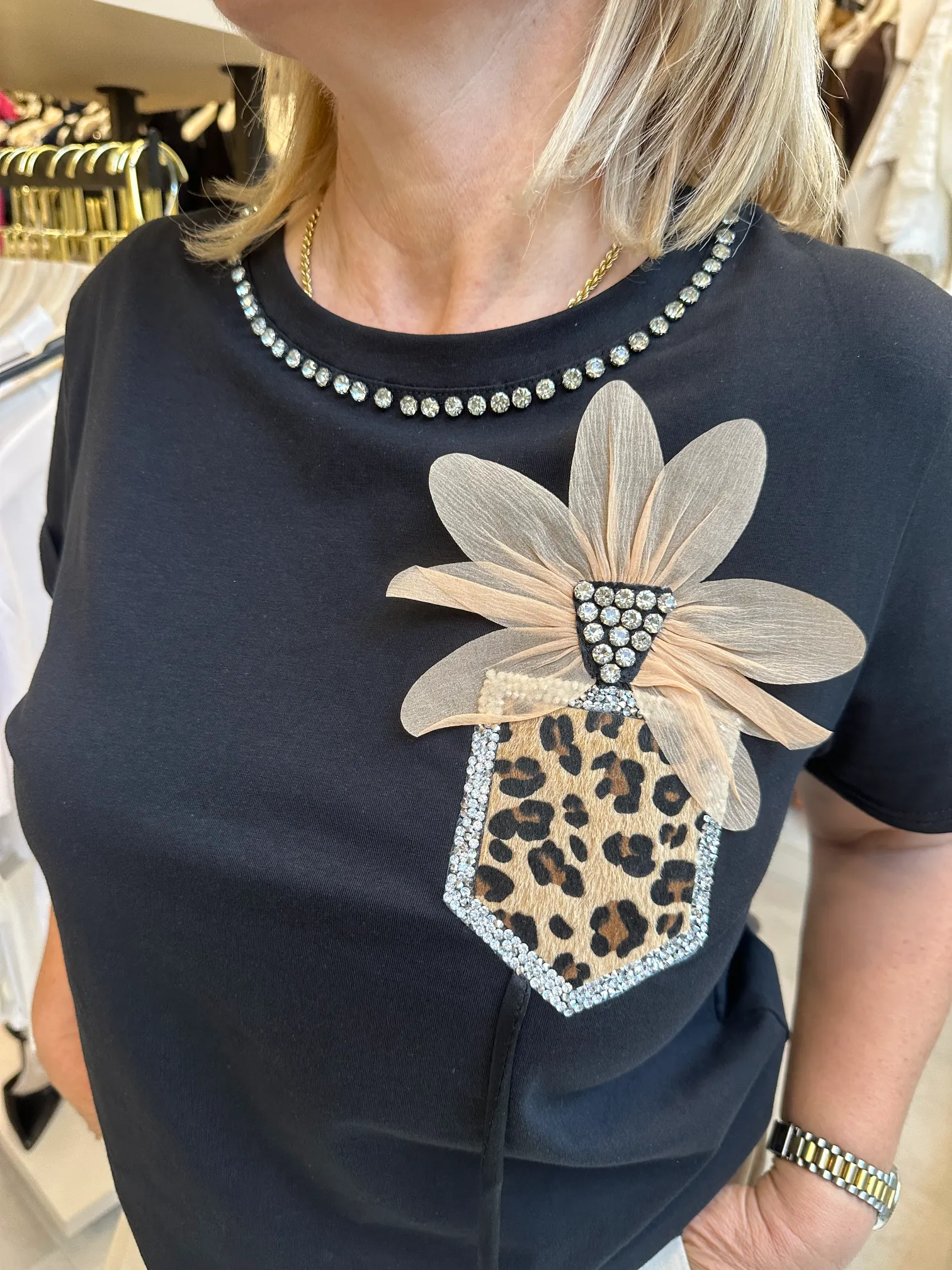 Μλπούζα μαύρη με λουλούδι λεοπάρ
