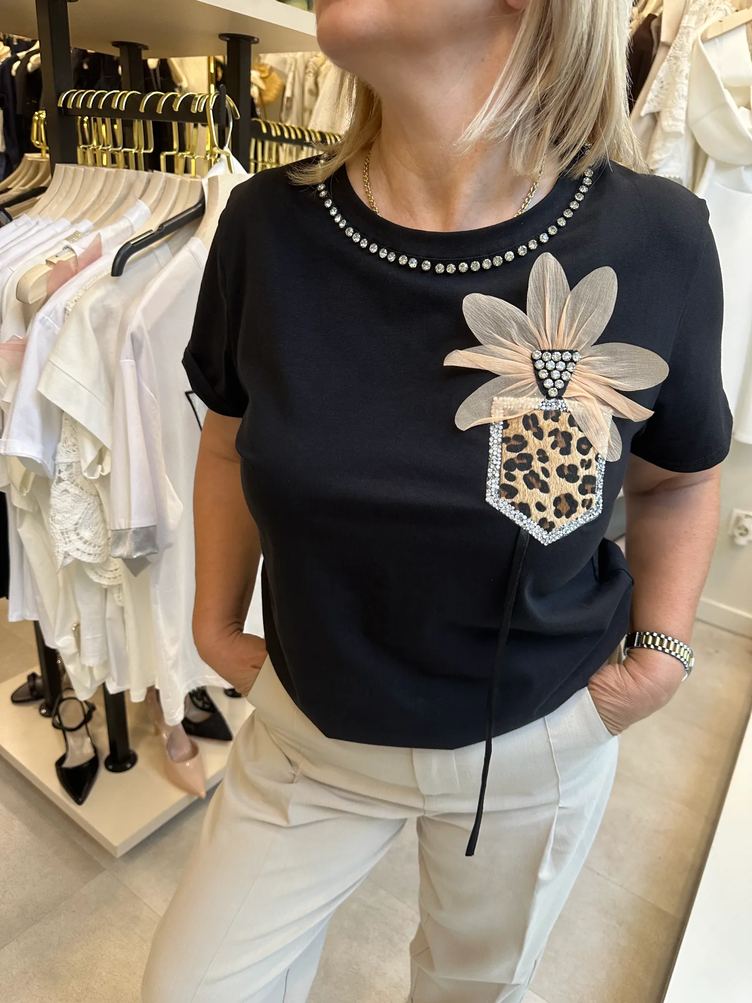 Μλπούζα μαύρη με λουλούδι λεοπάρ