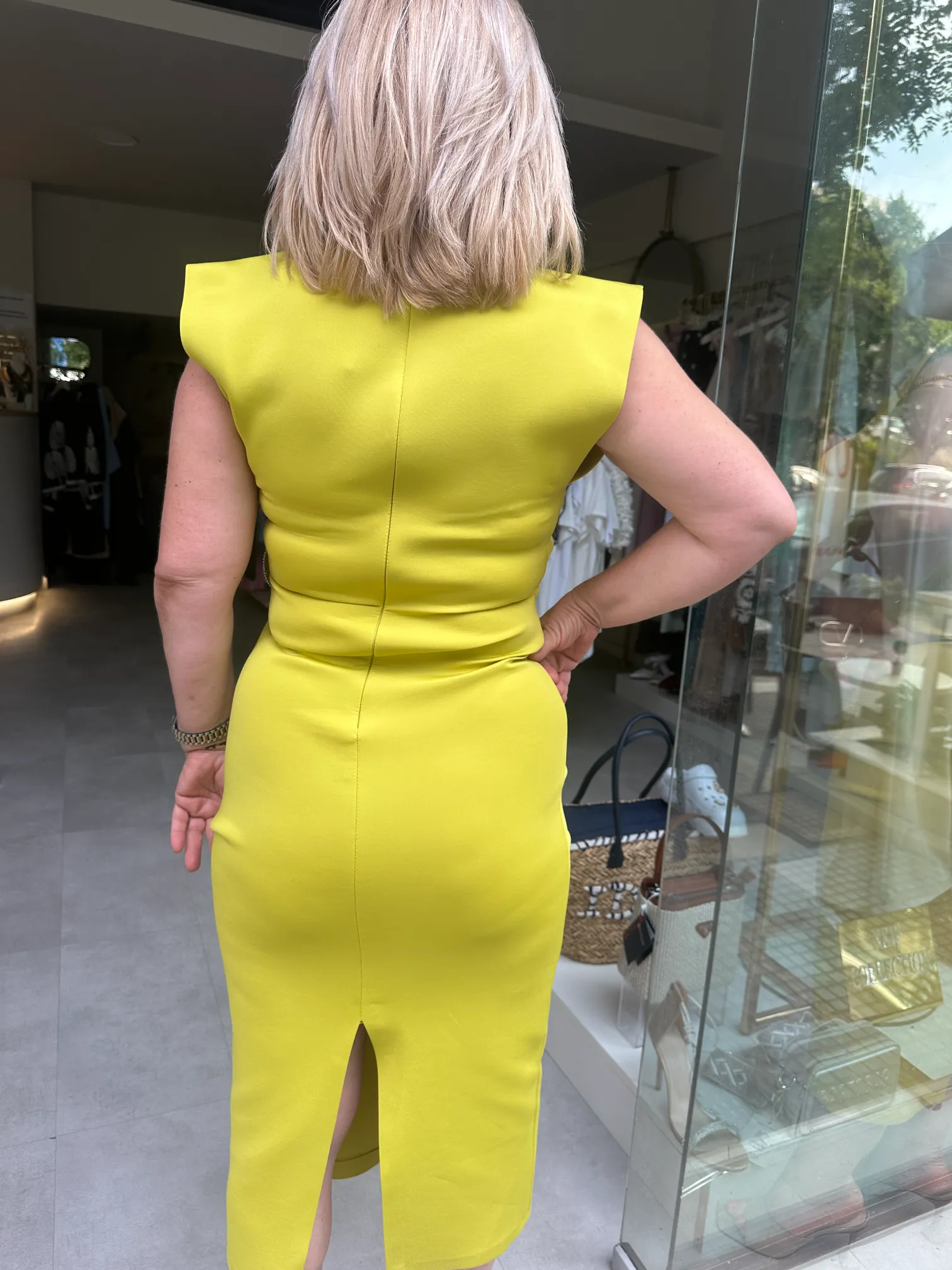 LIME ΦΟΡΕΜΑ ΜΕ ΣΤΡΑΣ