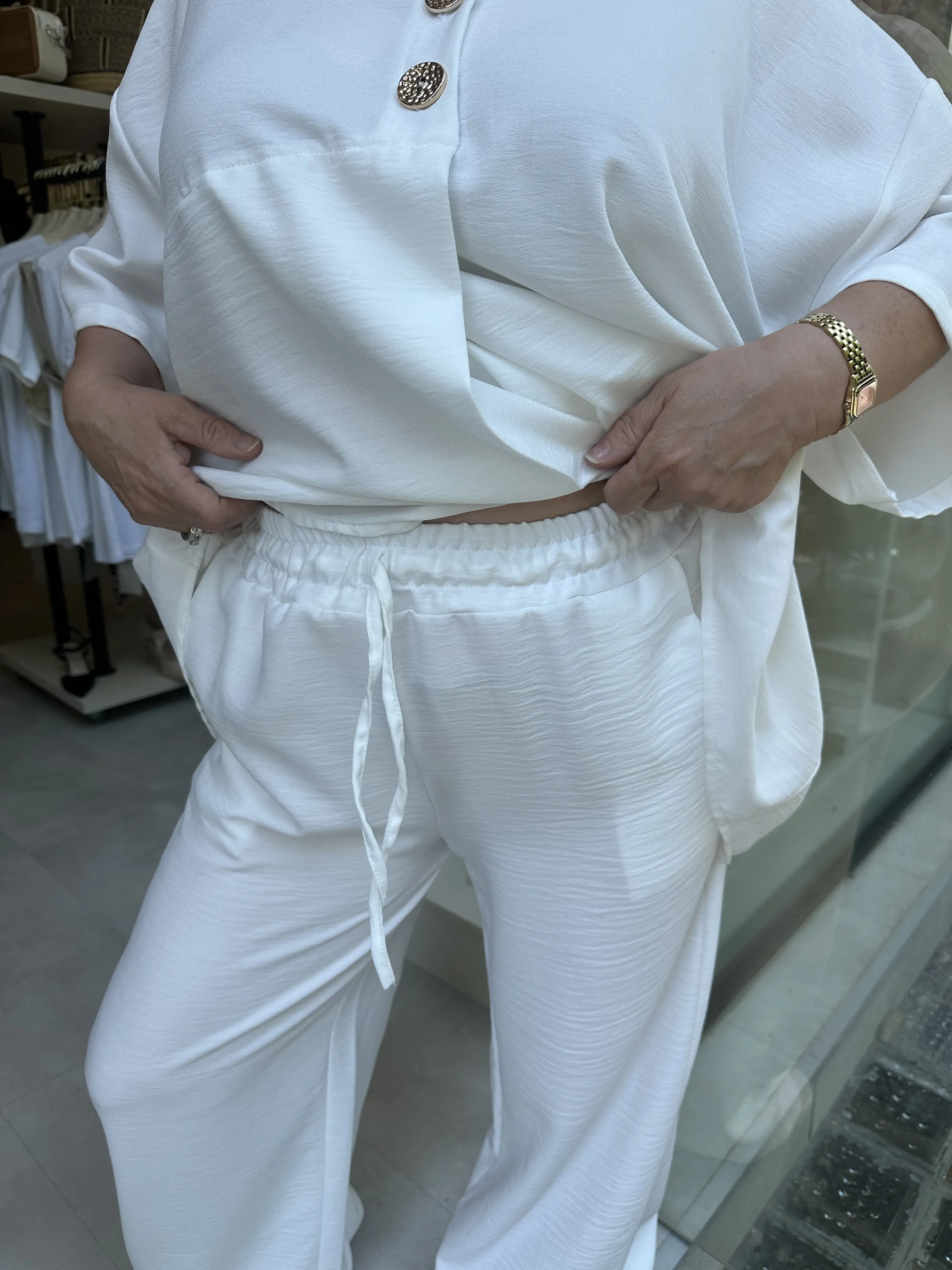 Σετ λευκό με κουμπιά