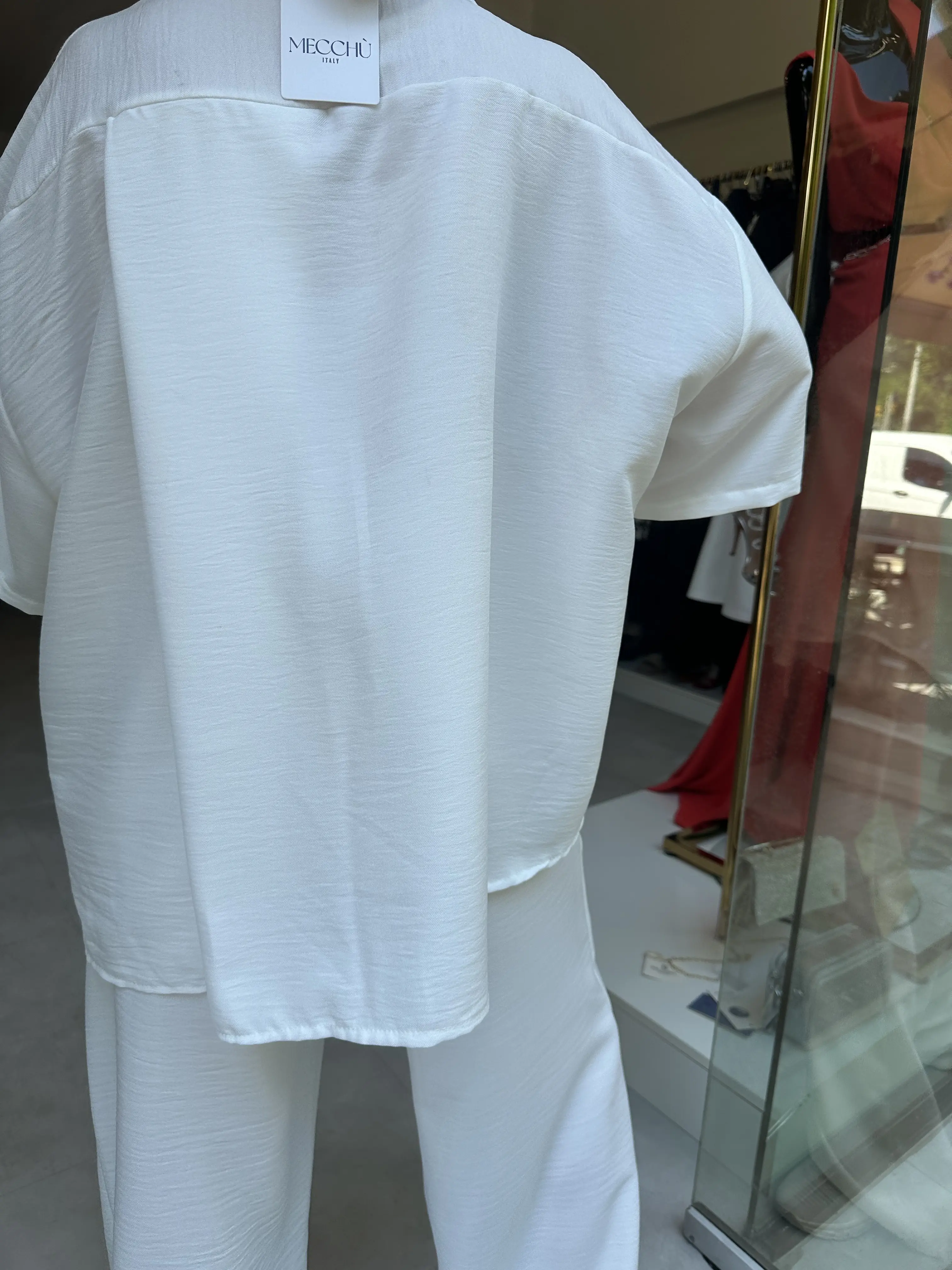 Σετ λευκό με κουμπιά