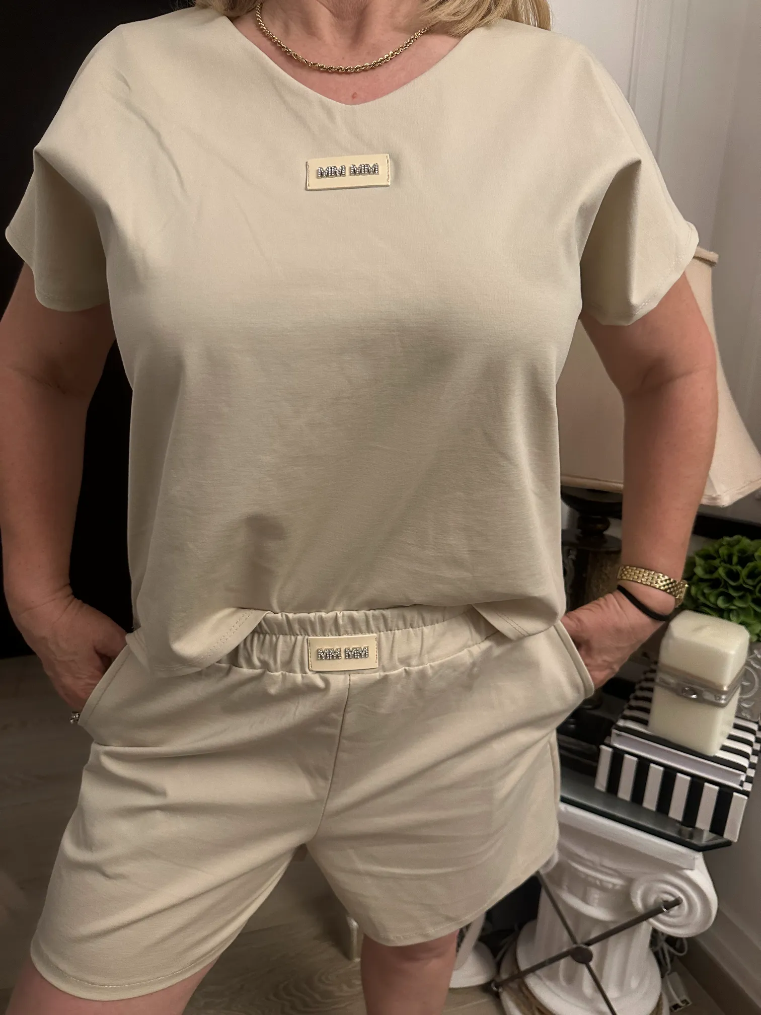 Μπεζ Σετ Με Βερμούδα