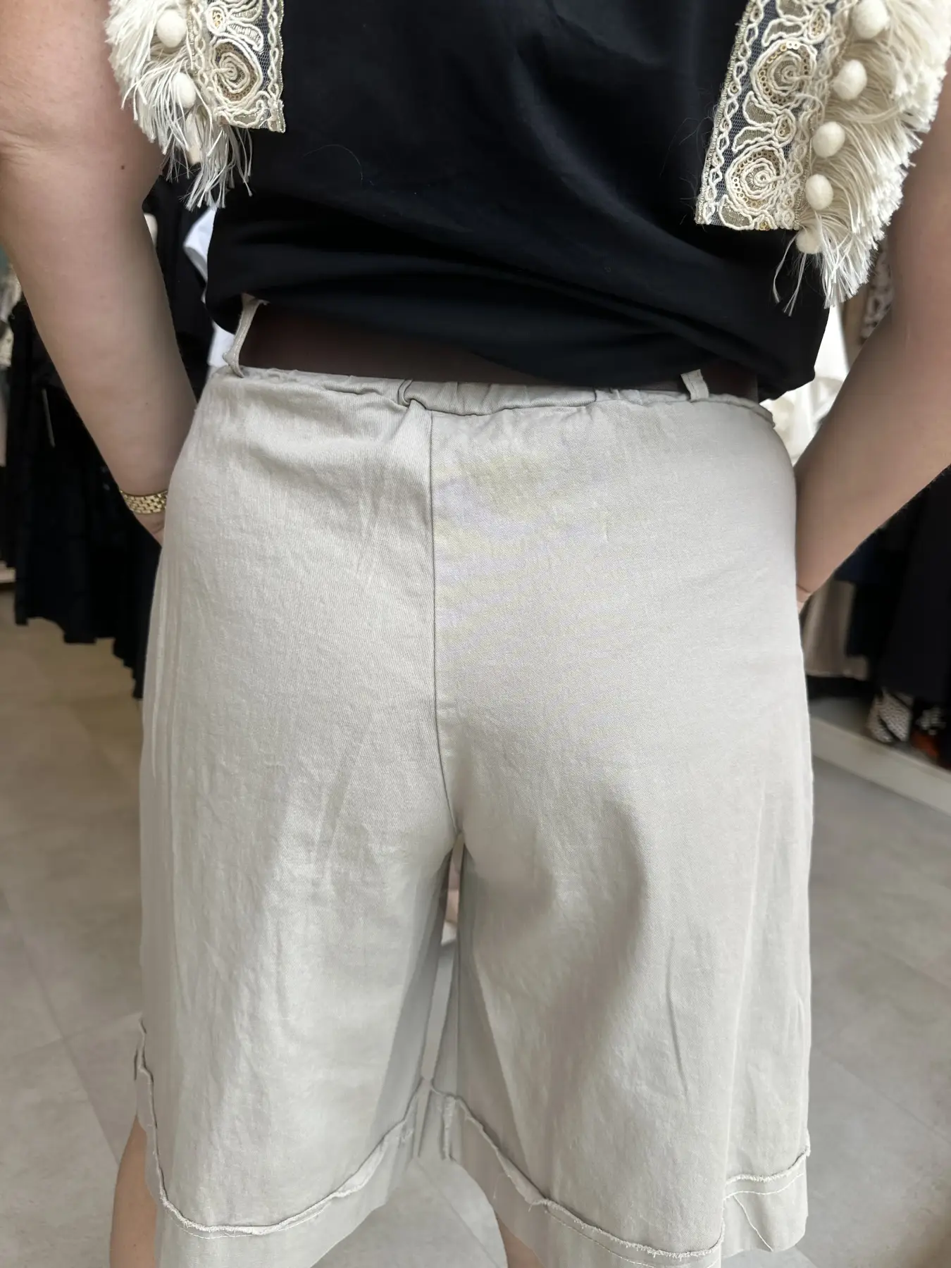 Βερμούδα μπεζ