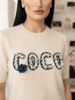 Πλεκτή Μπλούζα Εκρού με Κεντημένο “COCO” & Λουλούδι