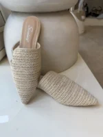 Capri Chic Ψάθινο Mule με Λεπτομέρεια Στρας