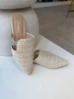 Capri Chic Ψάθινο Mule με Λεπτομέρεια Στρας