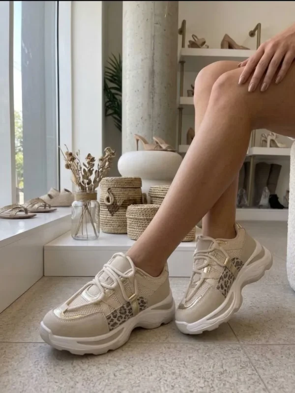 Urban Luxe Sneakers Με Χρυσές και Animal Λεπτομέρειες