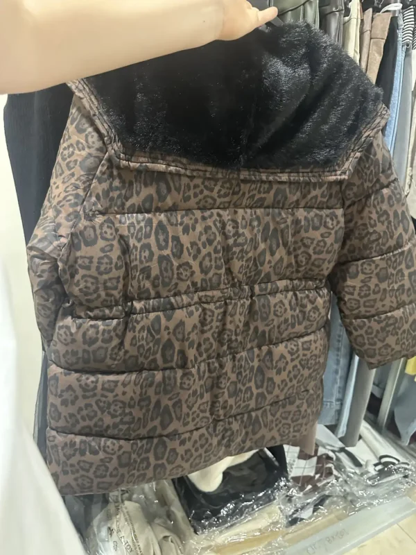 Γυναικείο Puffer Μπουφάν Animal Print με Γούνινη Κουκούλα