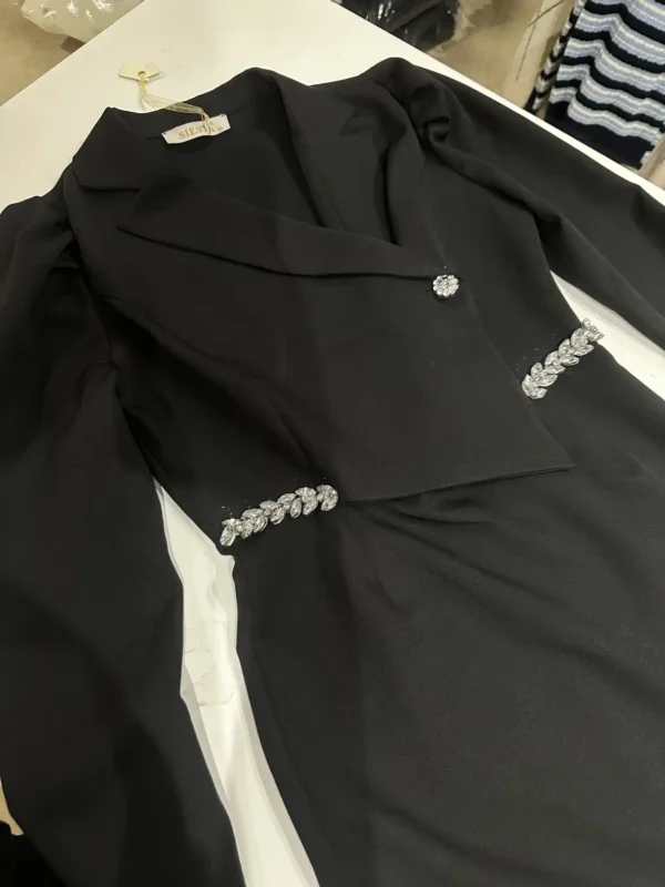 Mini Μαύρο Φόρεμα με Strass & Μανίκια Φανάρακι