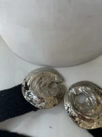 Εντυπωσιακή Μαύρη Ζώνη με Μεταλλική Ασημί Αγκράφα