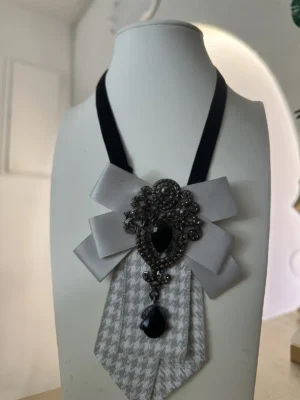 Καρό Γραβάτα Φιόγκος με Strass