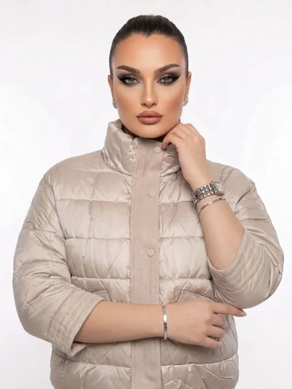 Oversized Εκρού Καπιτονέ Μπουφάν με Κρόσσια