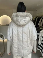 Ασημί Puffer Μπουφάν με Κουκούλα & Γούνινη Επένδυση