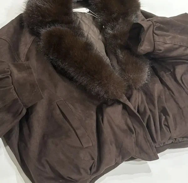Γυναικείο σουετ Jacket σε Καφέ Απόχρωση με Γούνινο Γιακά
