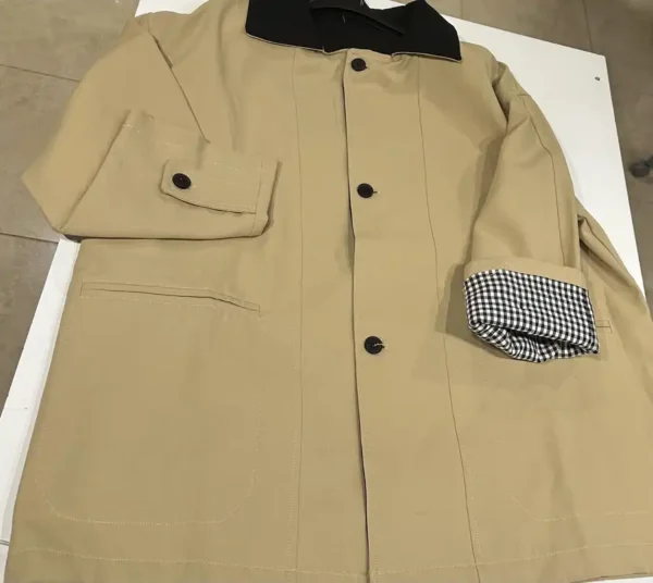 Παρκά Casual Chic με Αντίθεση στον Γιακά και Καρό Μανσέτες
